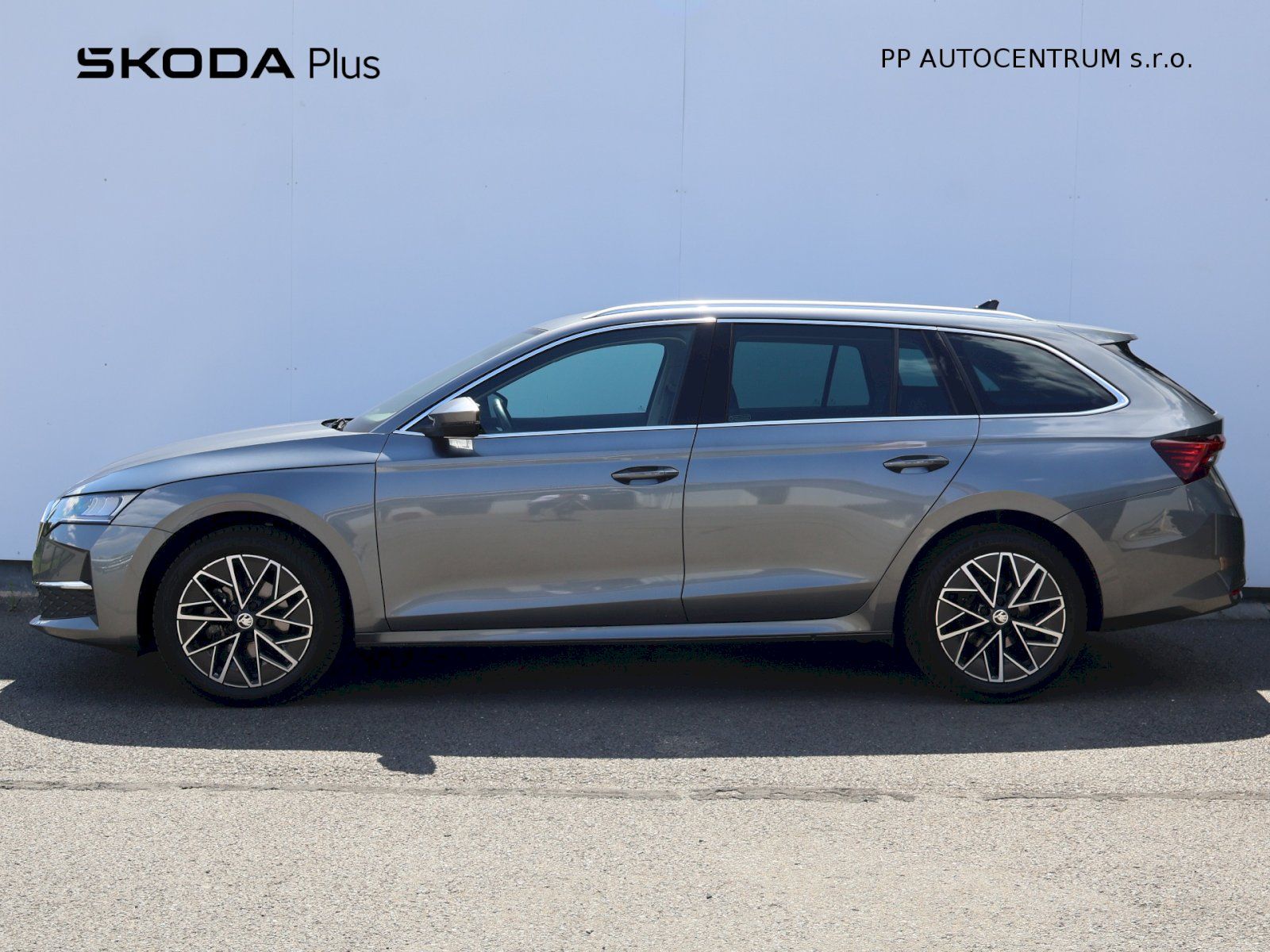 Škoda Octavia, Top Selection DSG 2.0TDI 110kW - fotka 3