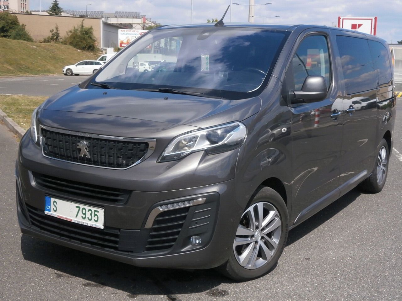 Peugeot Traveller, 2,0HDI 130KW 7-MIST VIP DPH!!!