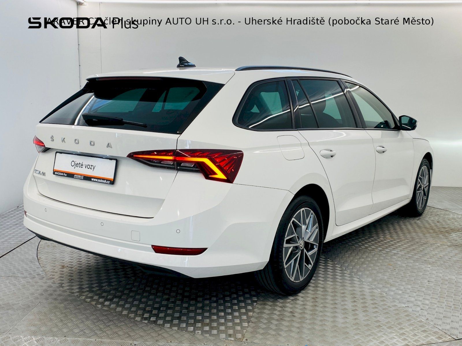 Škoda Octavia, 2.0 TDI 110kW Style - fotka 2