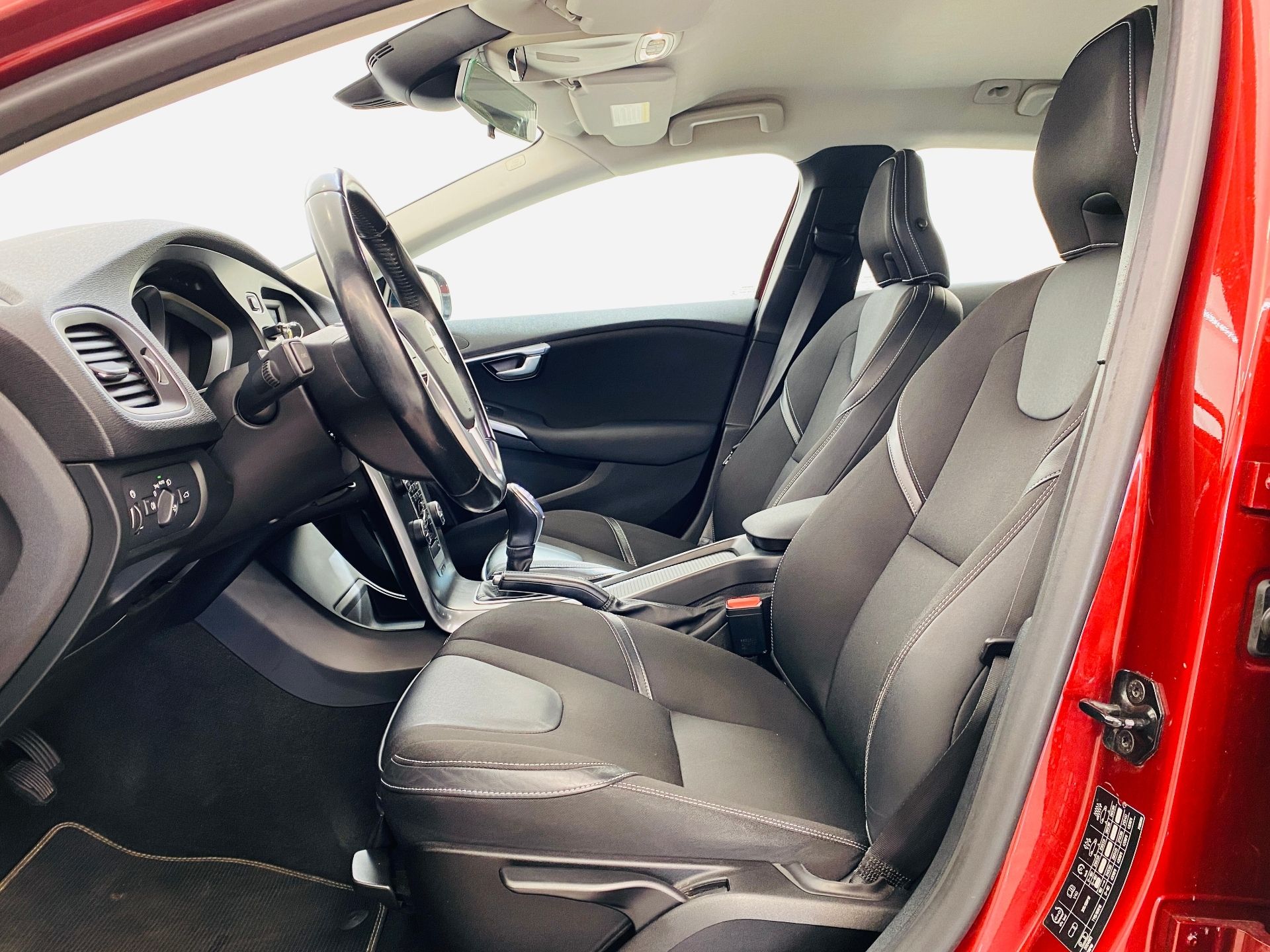 Volvo V40, V40 D3 - fotka 5