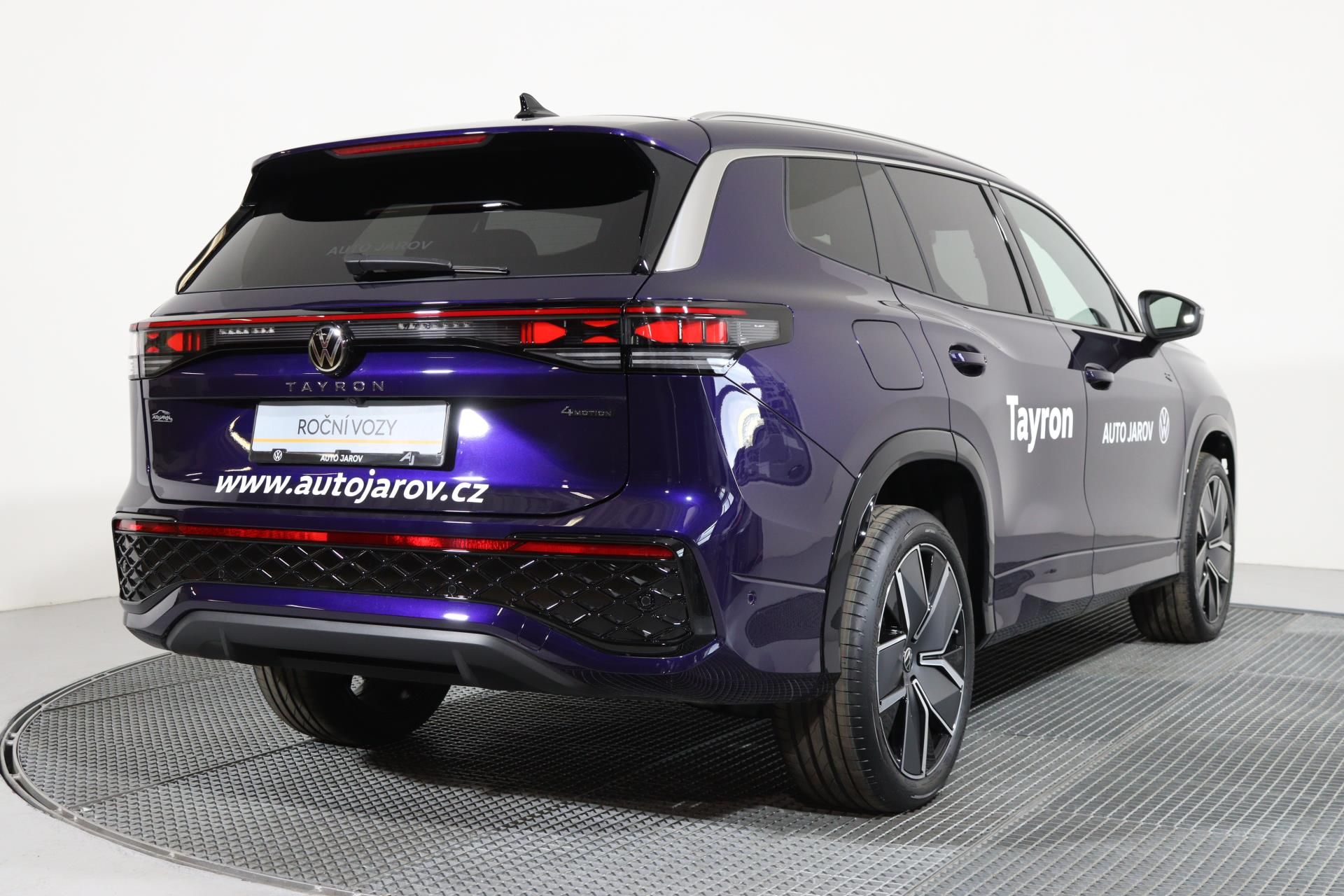 Volkswagen Tayron, R-Line People 2,0 TDI 142 kW 4 - fotka 5