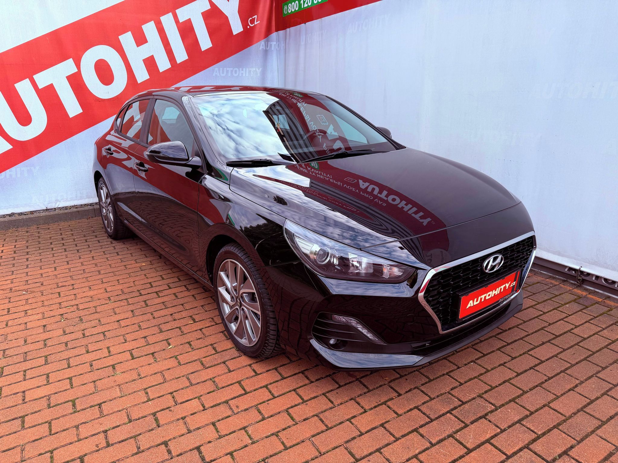 Hyundai i30, 1.4 T-GDi Trend, Serviska - fotka 5