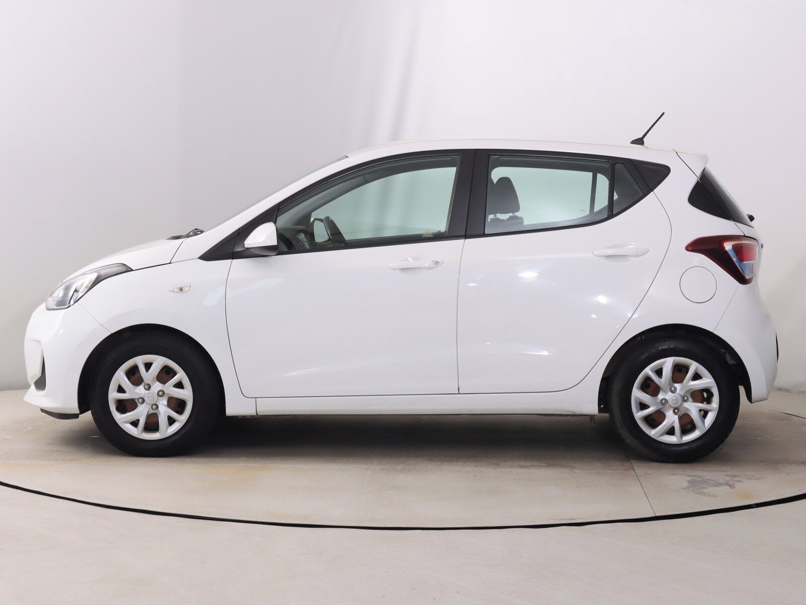 Hyundai i10, 1.0, Serv.kniha, Klima - fotka 3