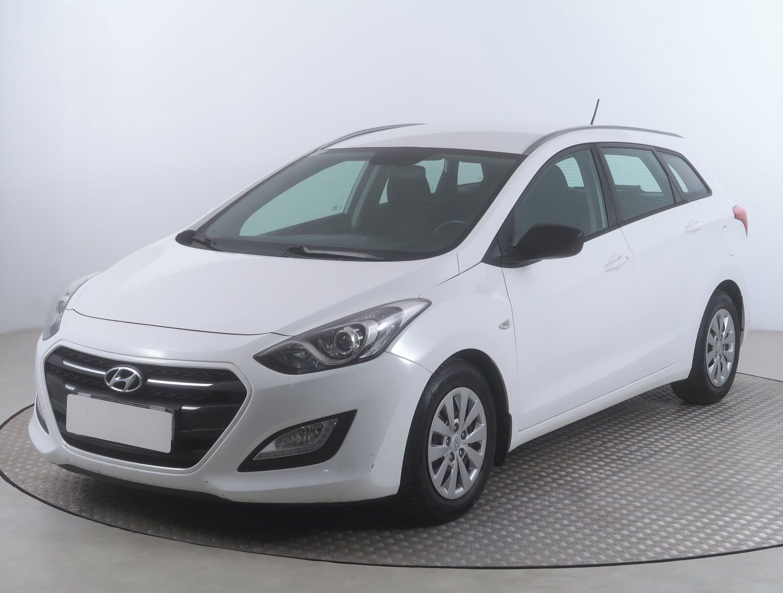 Hyundai i30, 1.6 CRDi, Serv.kniha, Klima - fotka 2