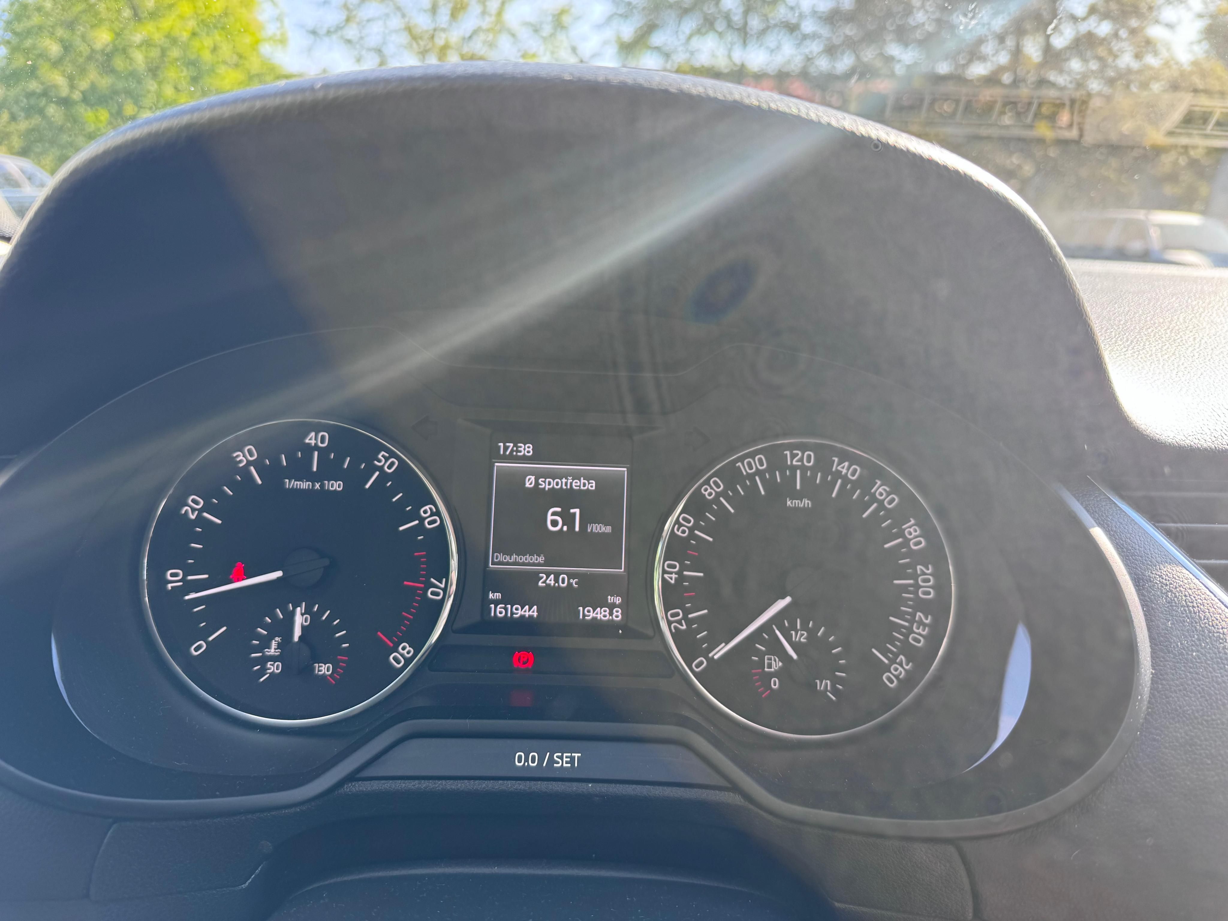 Škoda Octavia, 1.4TSI 103KW CZ původ - fotka 6