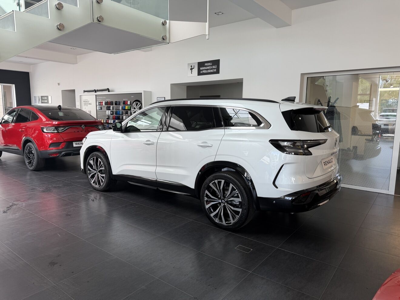 Renault Espace, iconic full hybrid E-Tech 200 - fotka 2