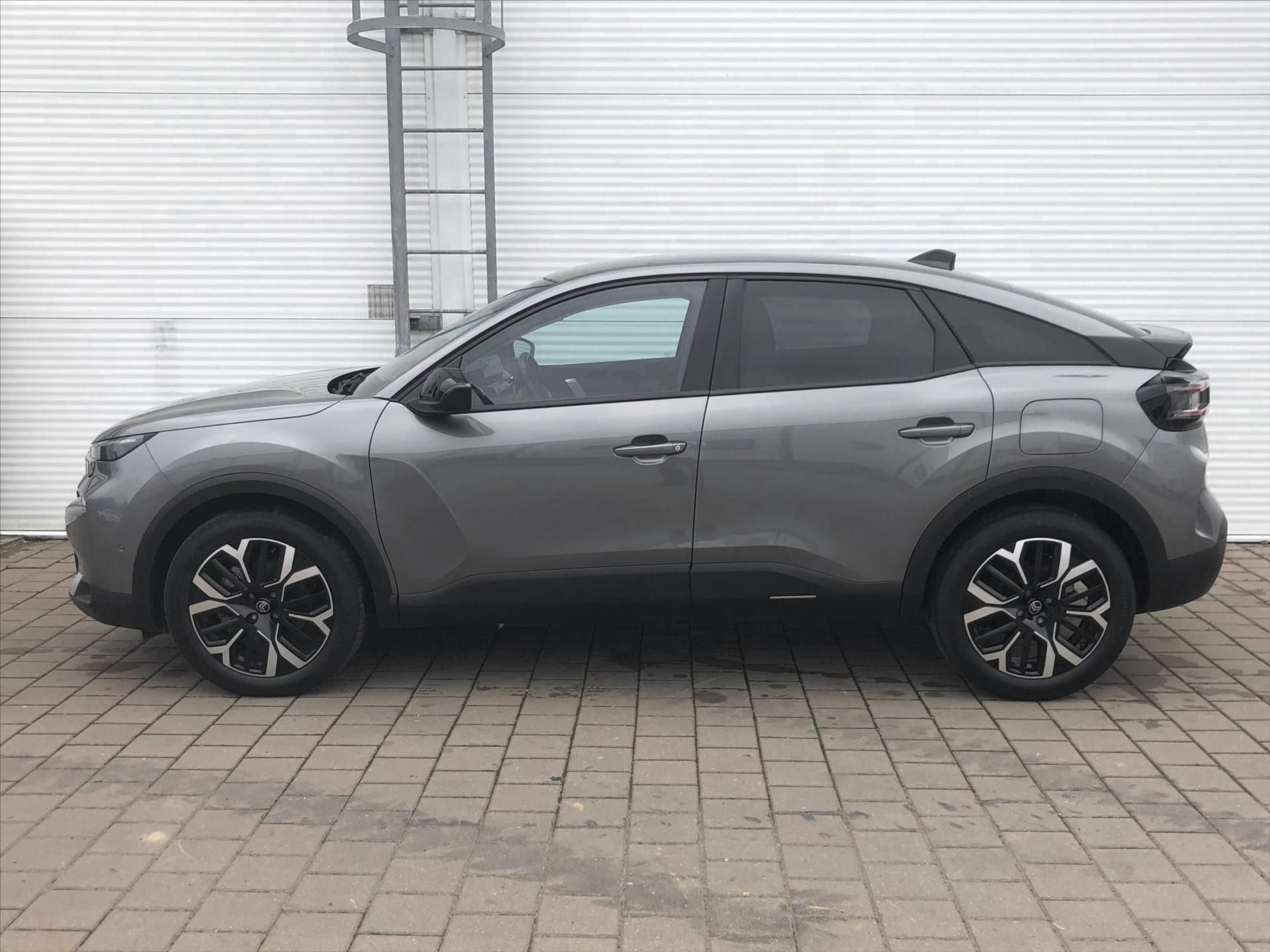 Citroën C4, 1,2 Petrol MAX 130k Automatic - fotka 6
