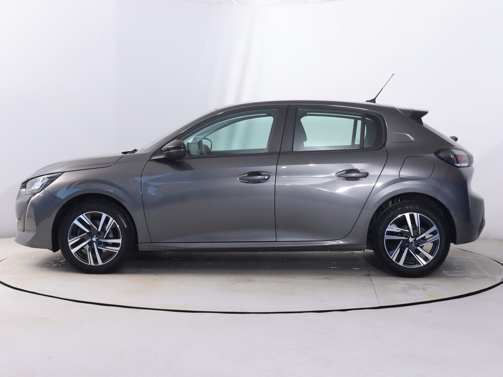 Peugeot 208, 1.2 PureTech, Active - fotka 3