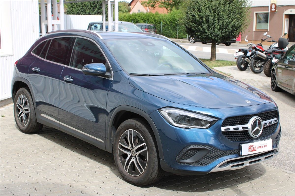 Mercedes-Benz GLA, 1,3 200 1.majitel CZ ZÁNOVNÍ - fotka 2
