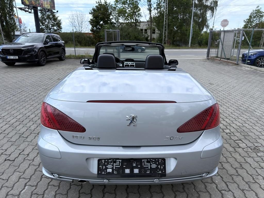 Peugeot 307, CC 1.6i 80 kW digi. klima - fotka 4