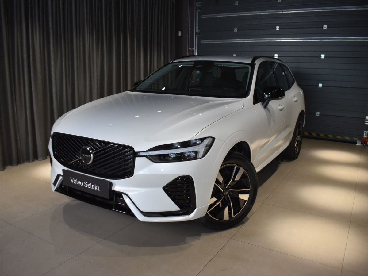 Volvo XC60, 2,0 B5 AWD PLUS Bezklíč,BLIS