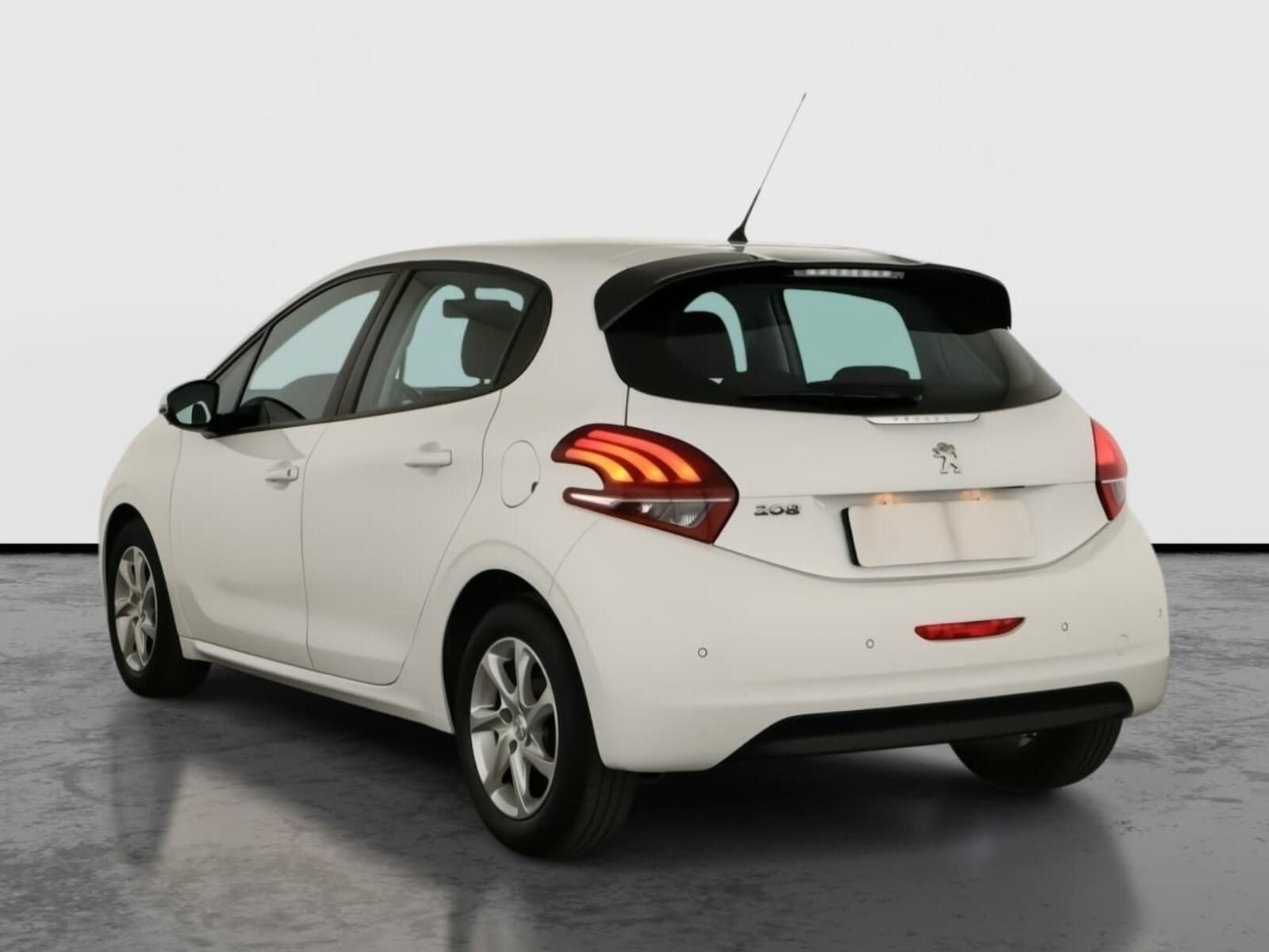 Peugeot 208, 1.2 PureTech, Automat, Klima - fotka 4
