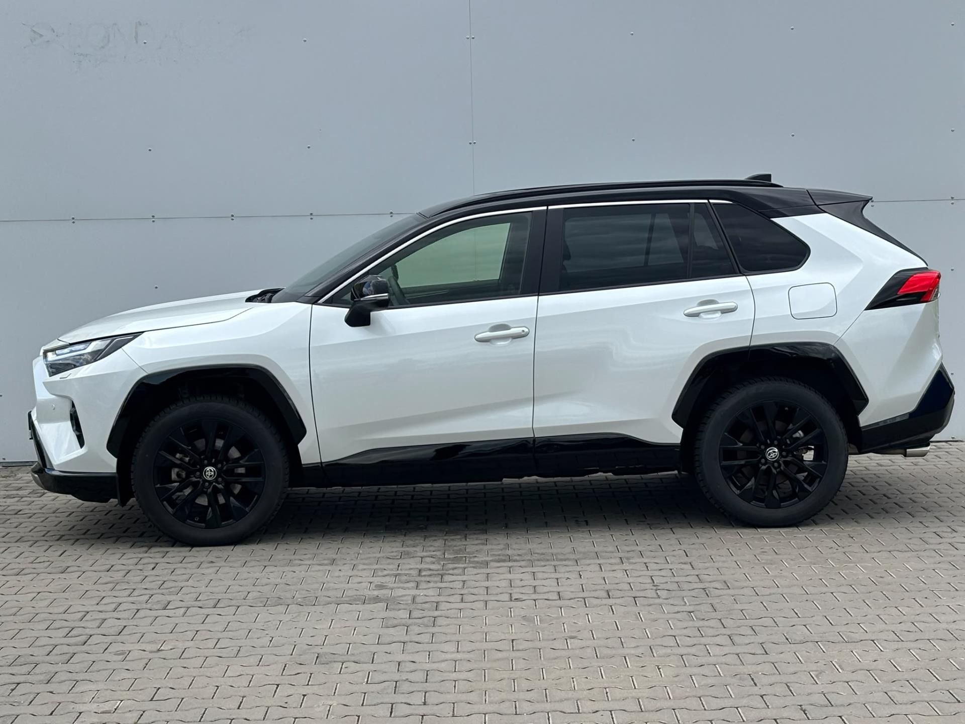 Toyota Rav4, 2.5 HSD e-CVT AWD Selection - fotka 3