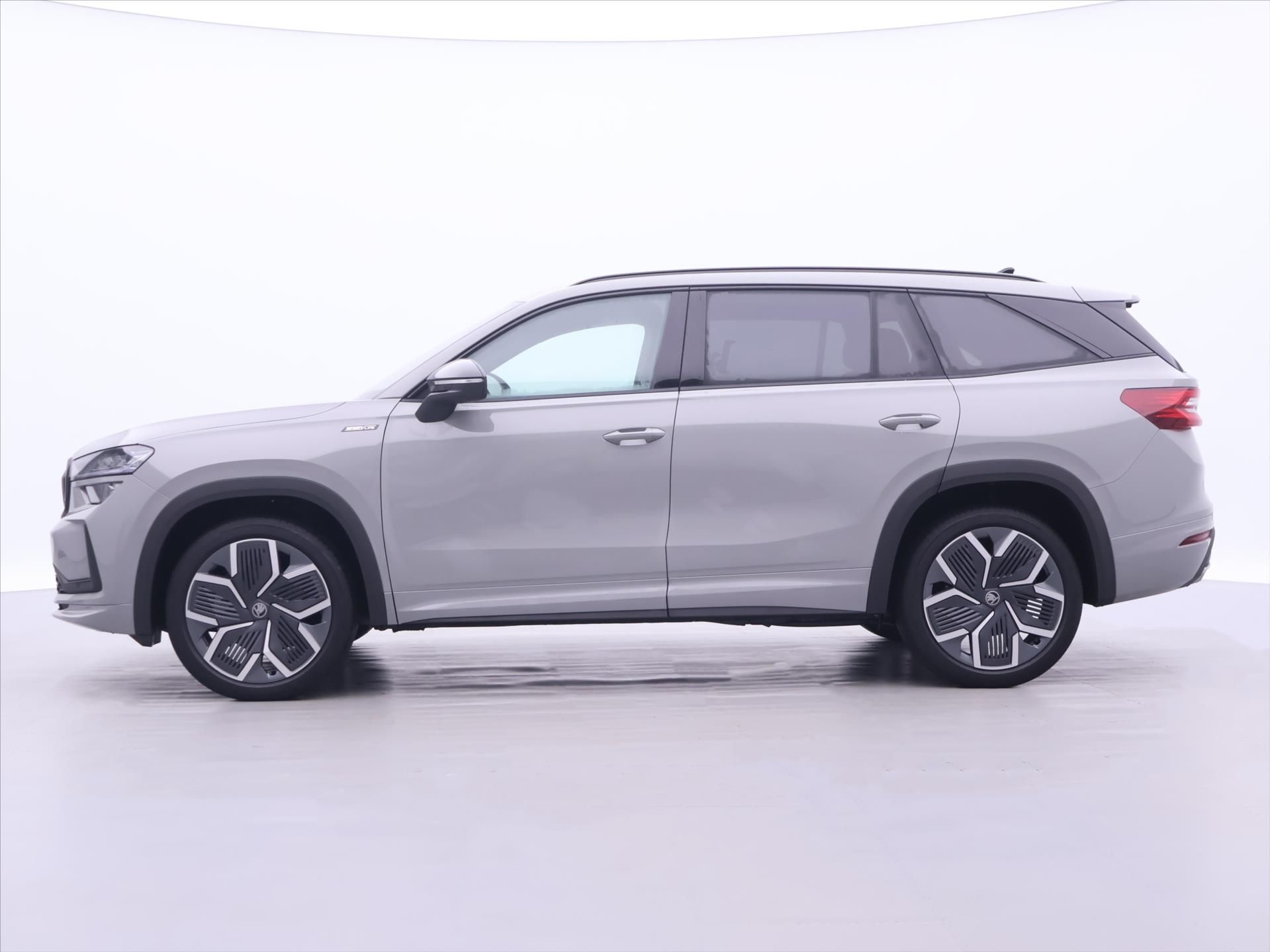 Škoda Kodiaq, 2,0 TDI DSG 4x4 Sportline 7-Mí - fotka 4
