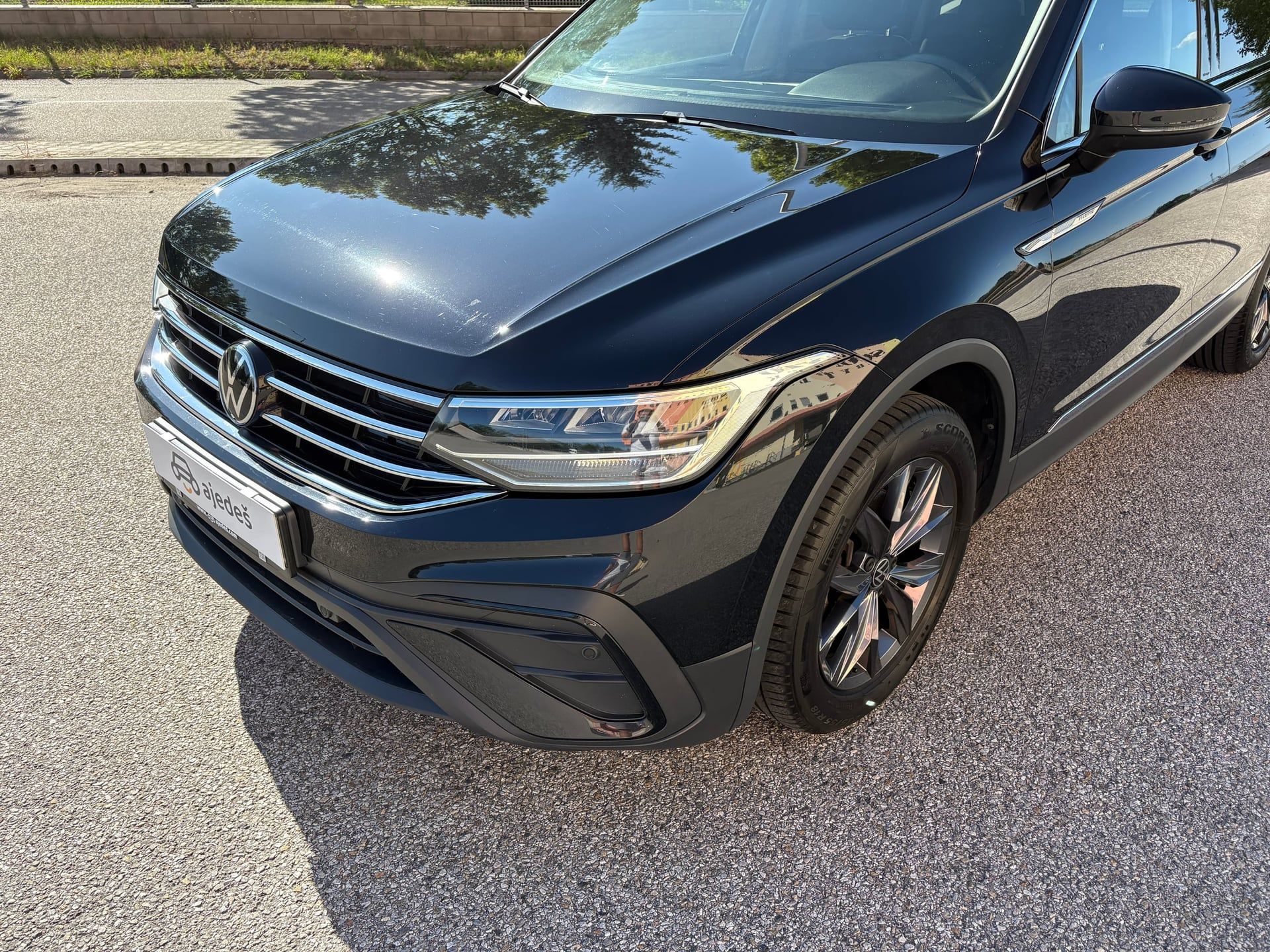 Volkswagen Tiguan Allspace, 1.5 TSI/Life/DSG/1.maj./ACC/ČR - fotka 2