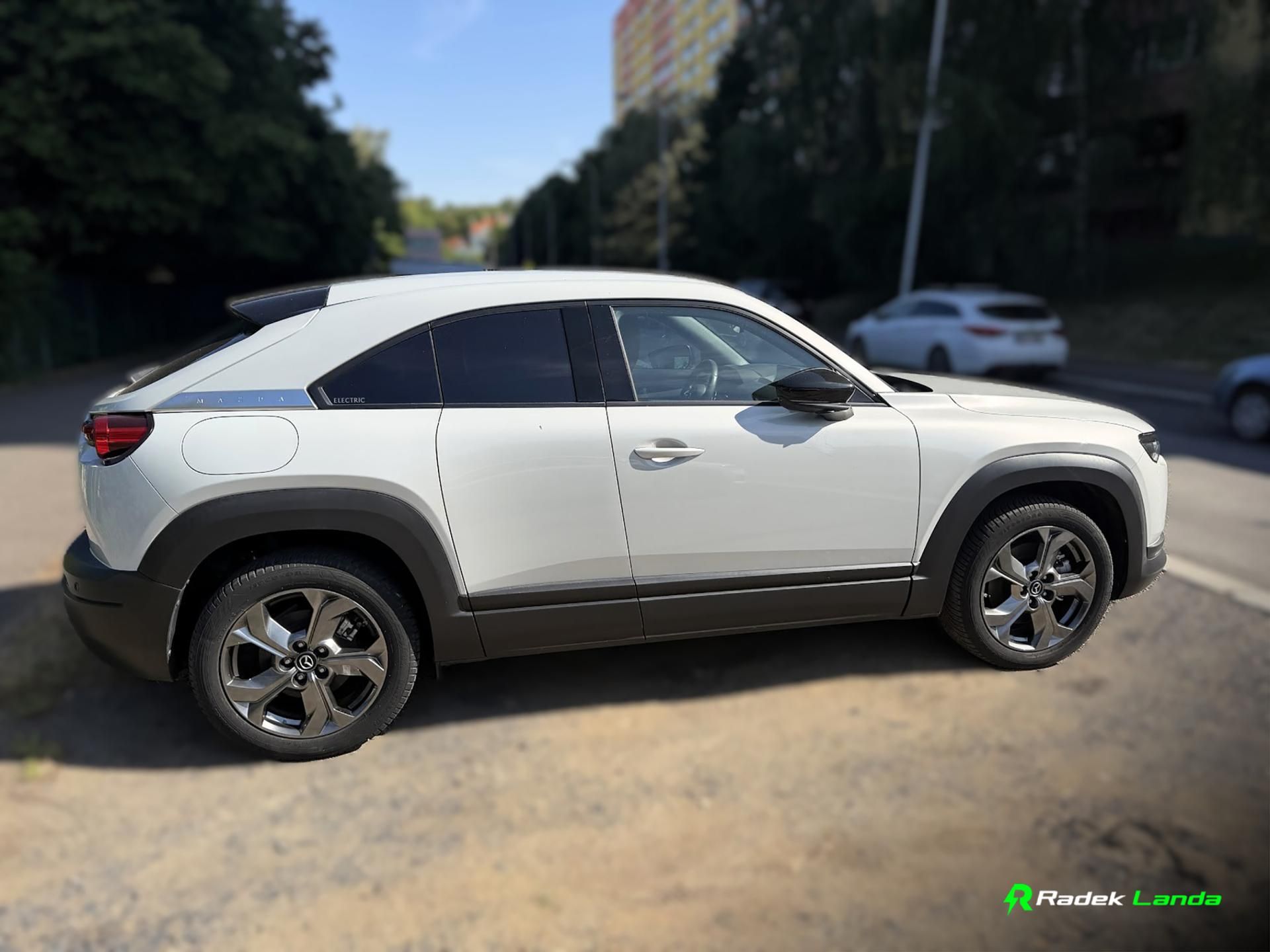 Mazda MX-30, e-SKYACTIV 35,5 kWh | Head-Up - fotka 5
