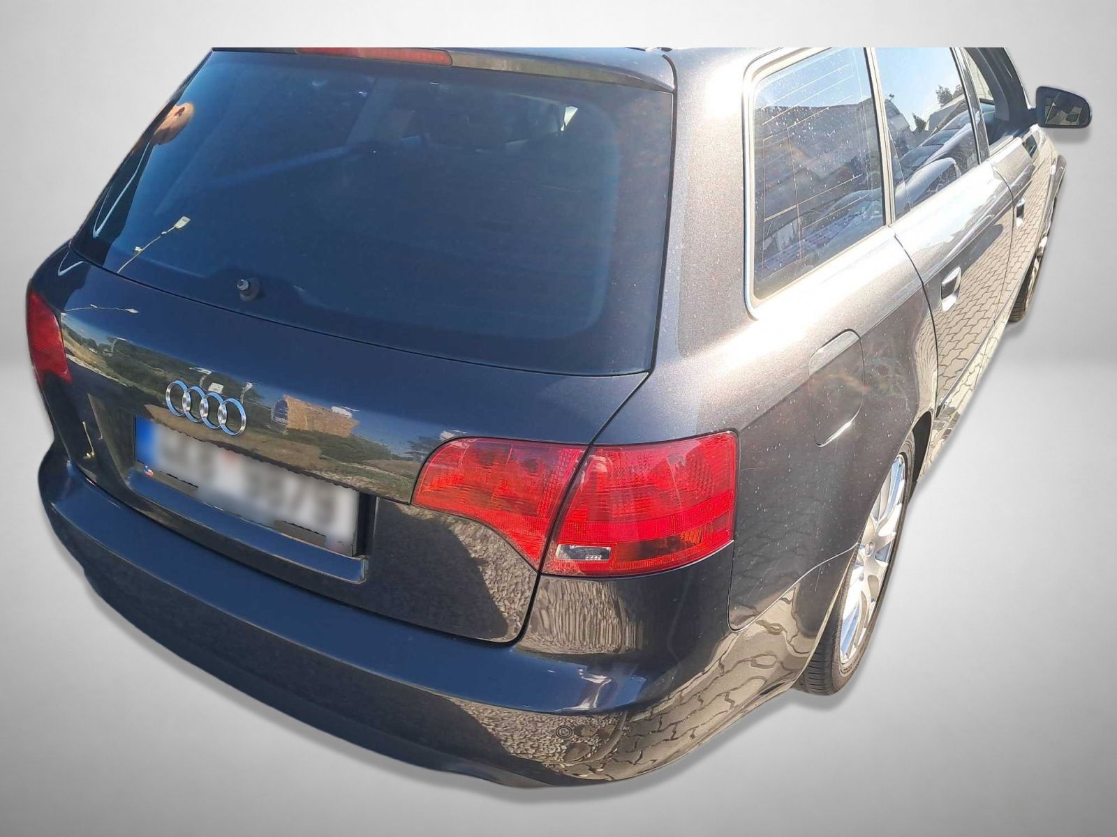 Audi A4, 2.0 TDI, Tažné - fotka 2