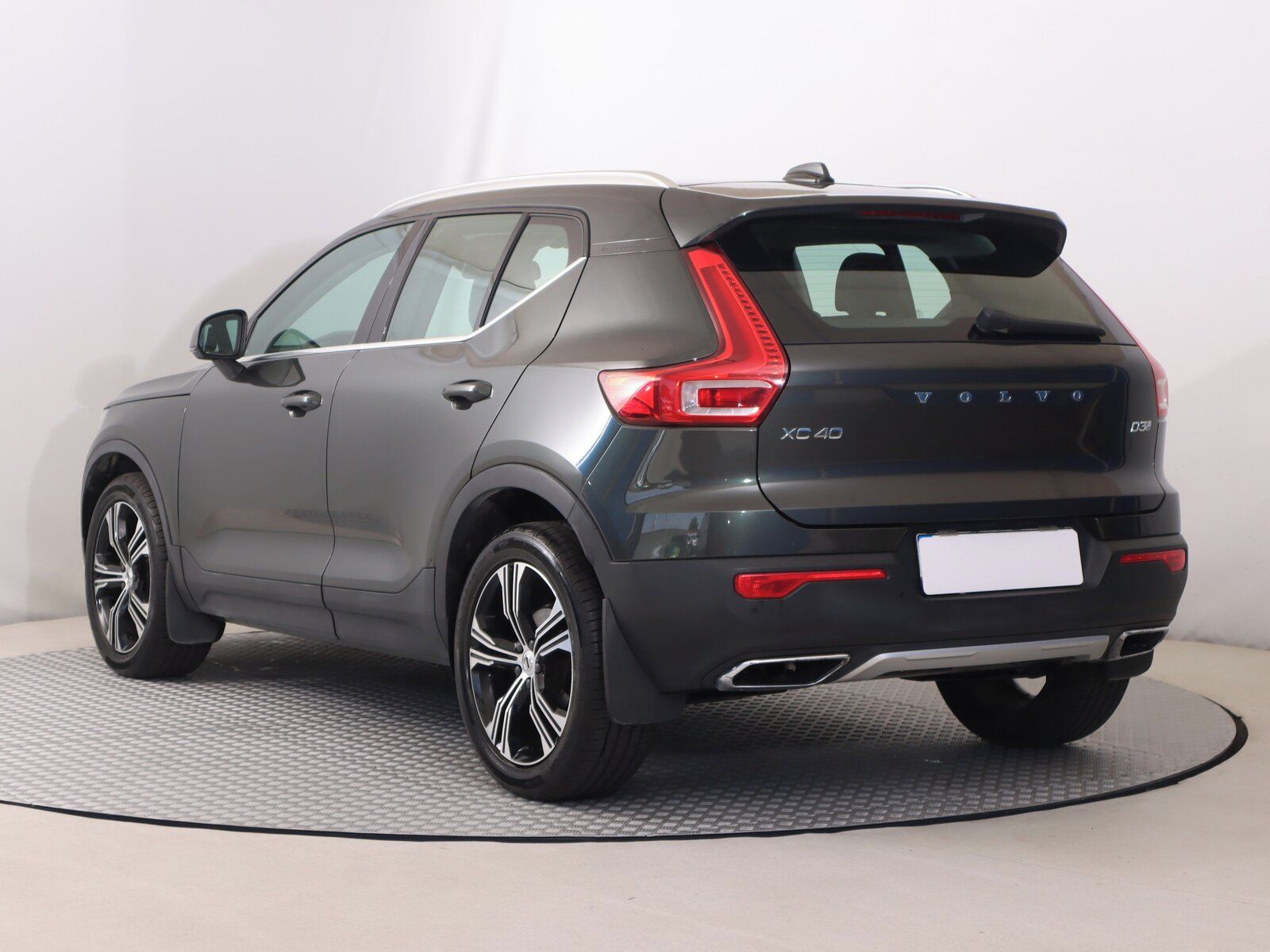 Volvo XC40, D3, Inscription, Kůže, Navi - fotka 4