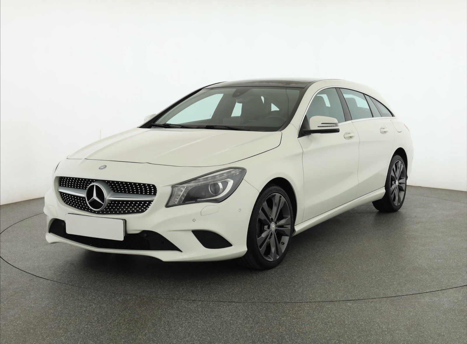 Mercedes-Benz CLA, 180, Automat, Kůže, Navi - fotka 2