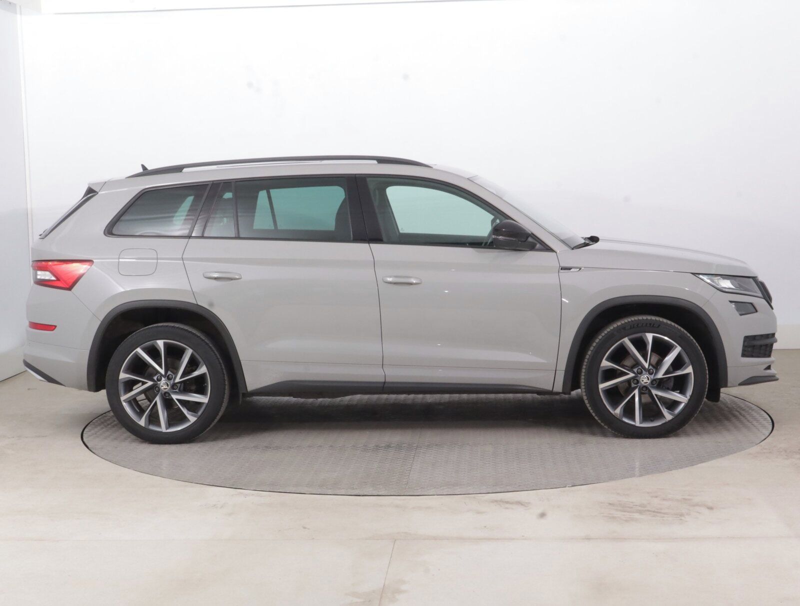 Škoda Kodiaq, 1.5 TSI, Automat, ČR,1.maj - fotka 6