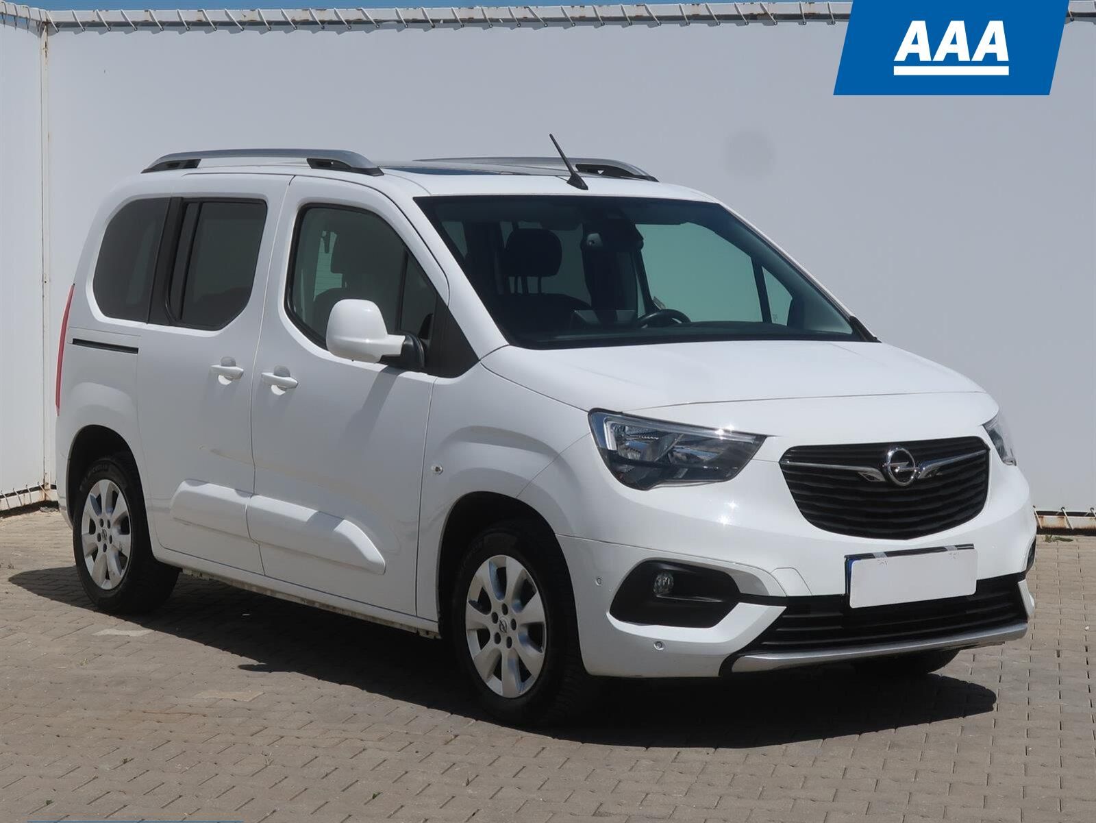 Opel Combo, 1.2 Turbo, 5Míst, ČR