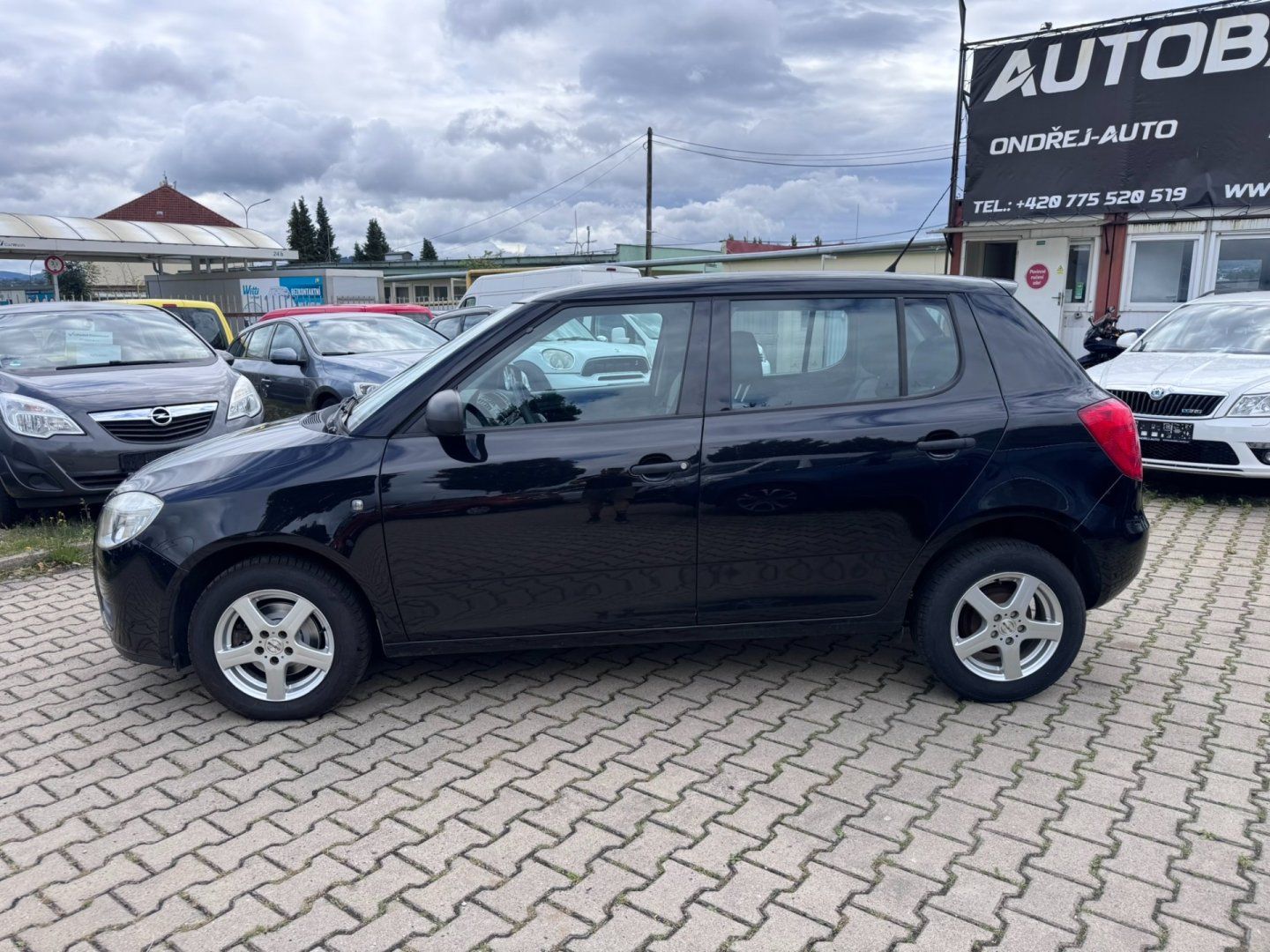Škoda Fabia, 1,4i 16V 63 KW 2.MAJ KILOMETRY - fotka 3