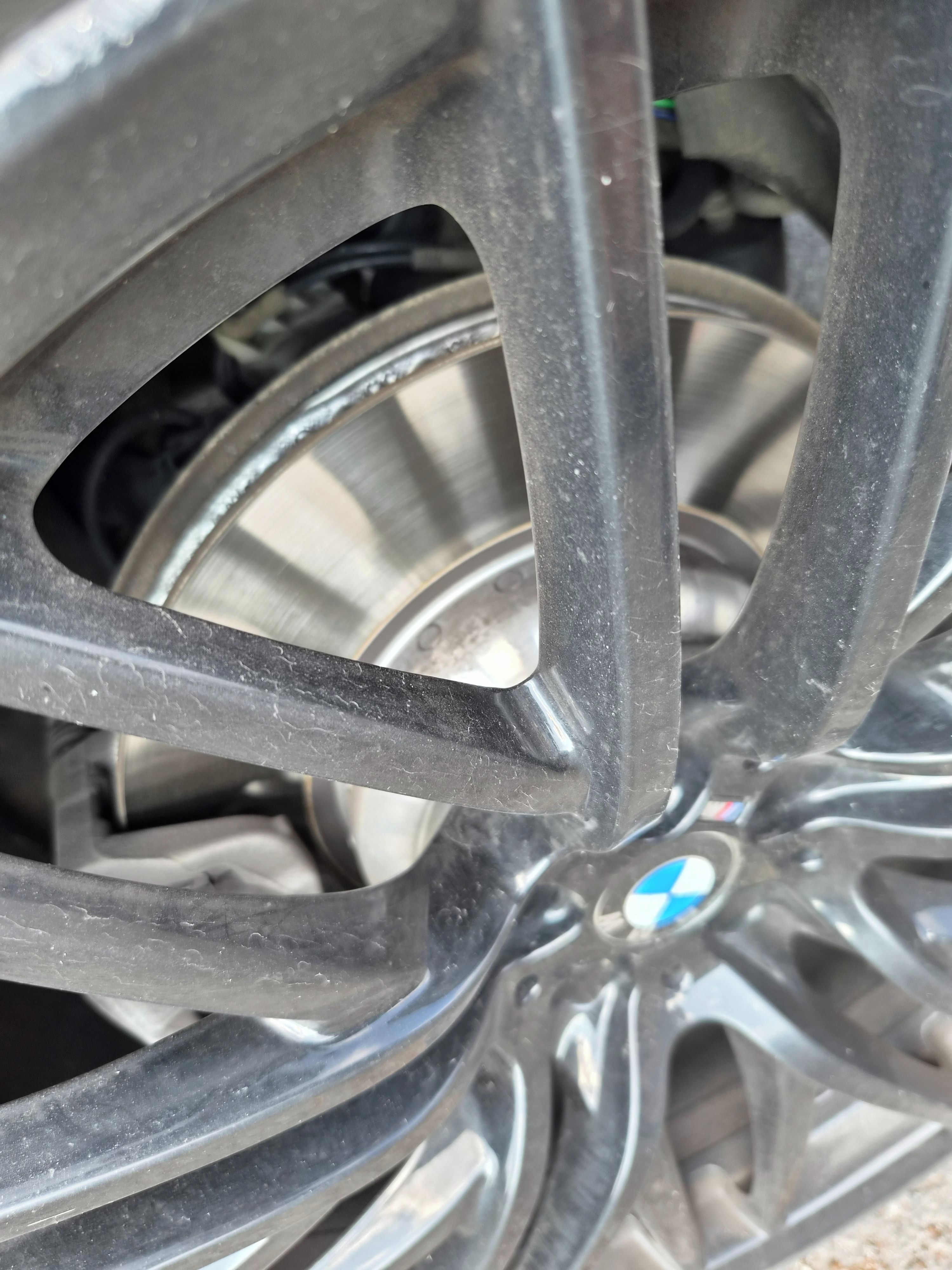 BMW Řada 7, 1 maj.plný servis nová STK - fotka 5