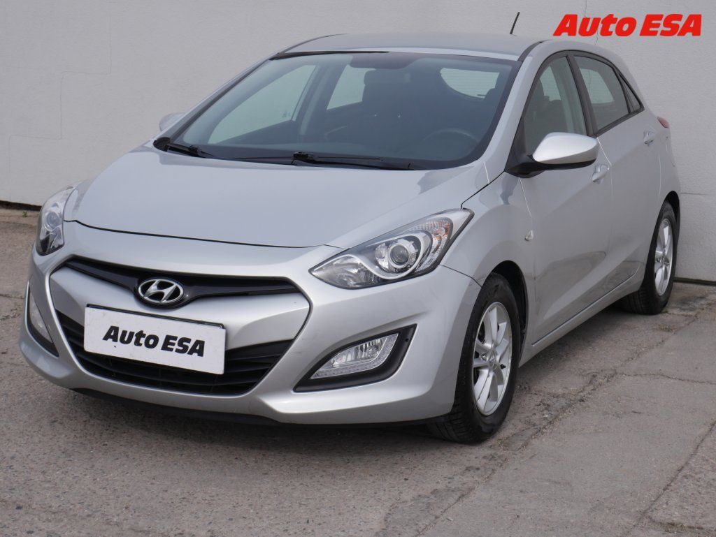 Hyundai i30, 1.4 i,ČR,AC - fotka 3