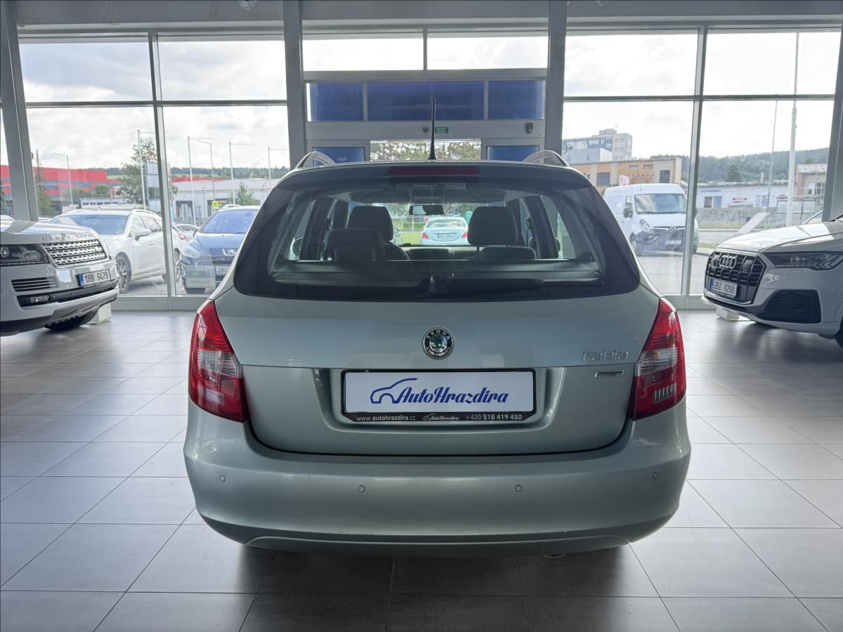 Škoda Fabia, 1,2   TSI 63kW,SERVISKA - fotka 5