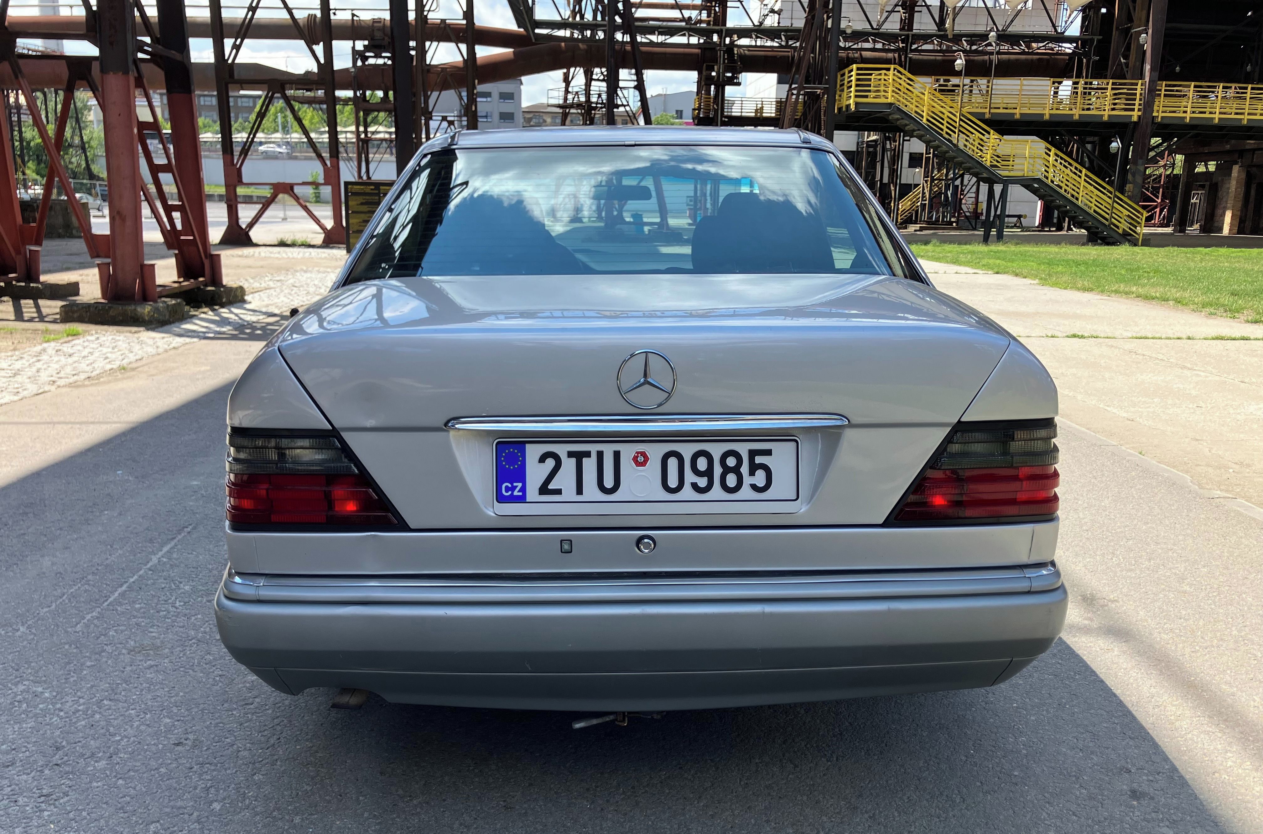 Mercedes-Benz 200, Mercedes Benz W124 E200 - fotka 6