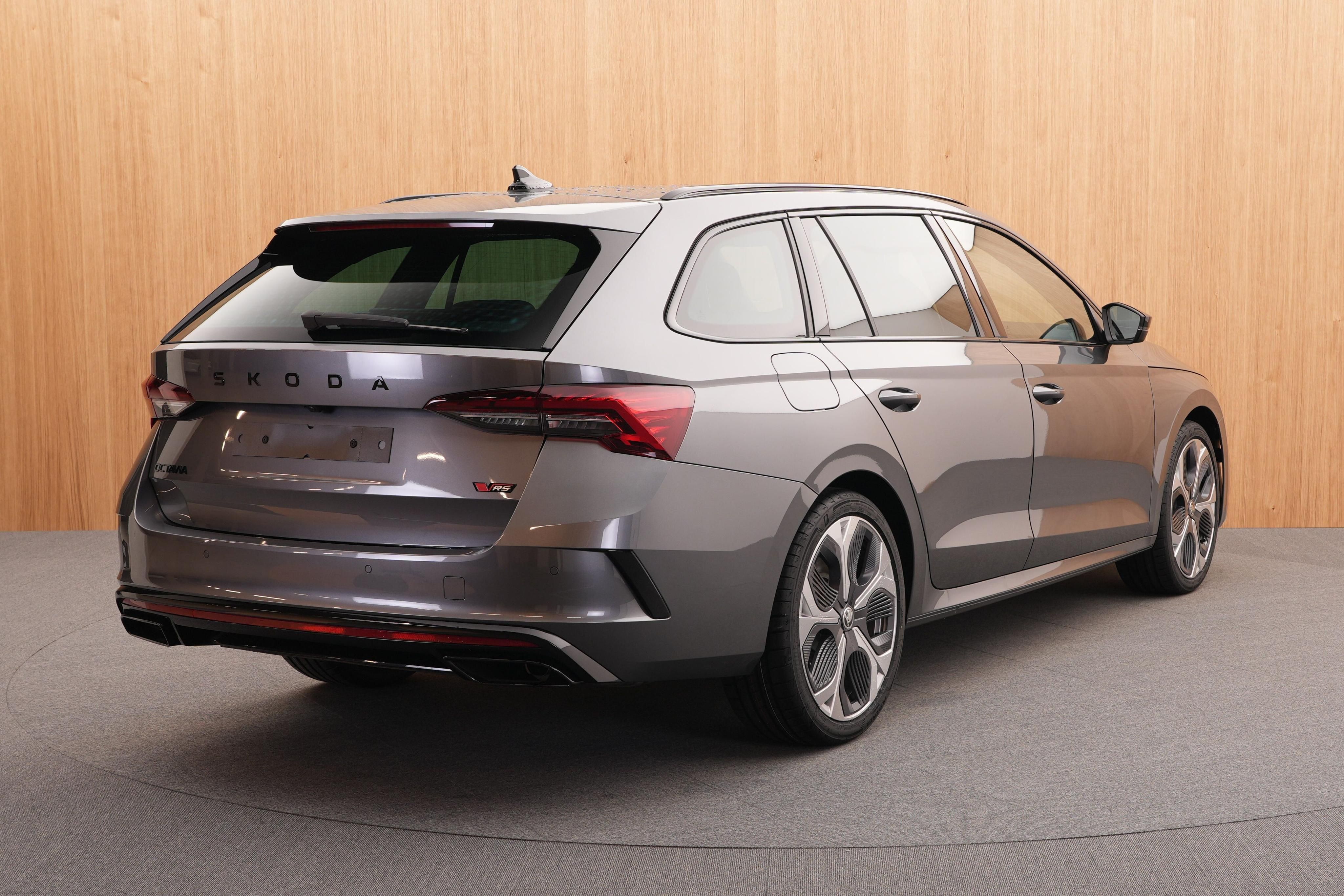 Škoda Octavia, RS 2.0 TSI DSG - fotka 4