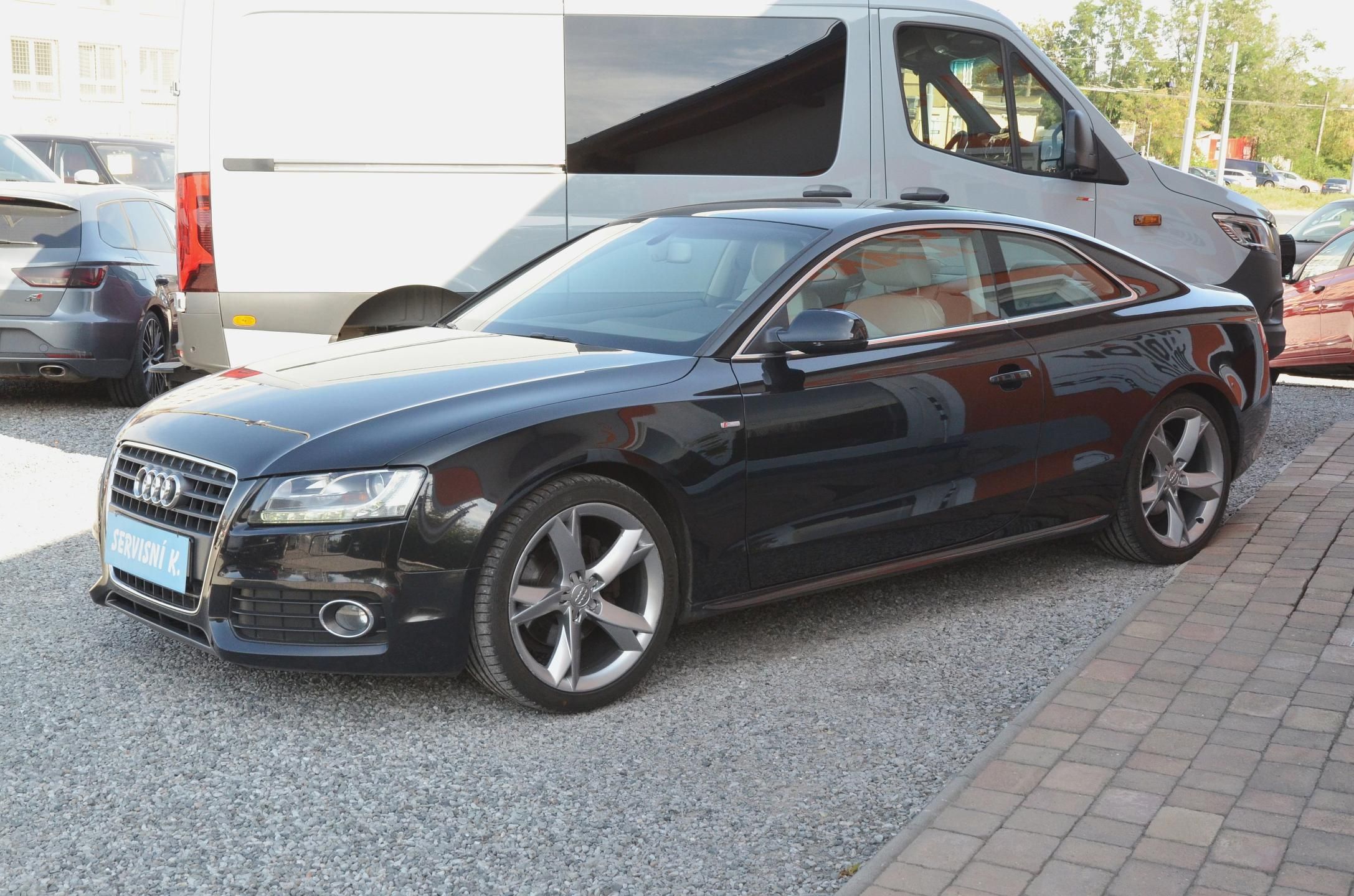Audi A5, Coupe 2.0 TFSi 132kW S-LINE - fotka 3