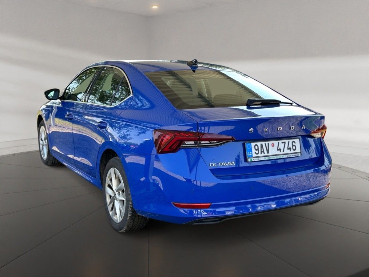 Škoda Octavia, 2,0 TDI 85 Style 5d - fotka 4