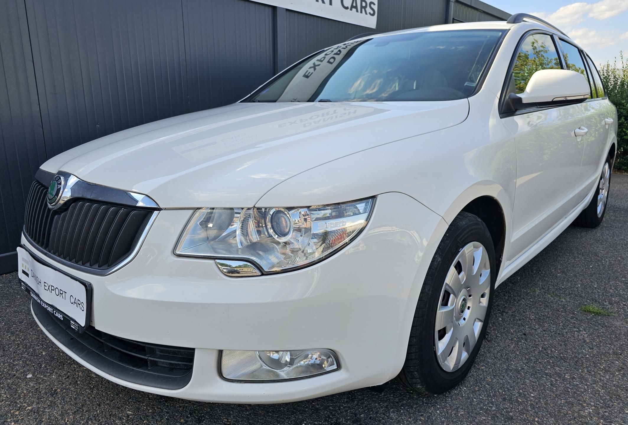 Škoda Superb, 1.4 TSI 92 kW,TAŽNÉ,SERVISKA - fotka 3