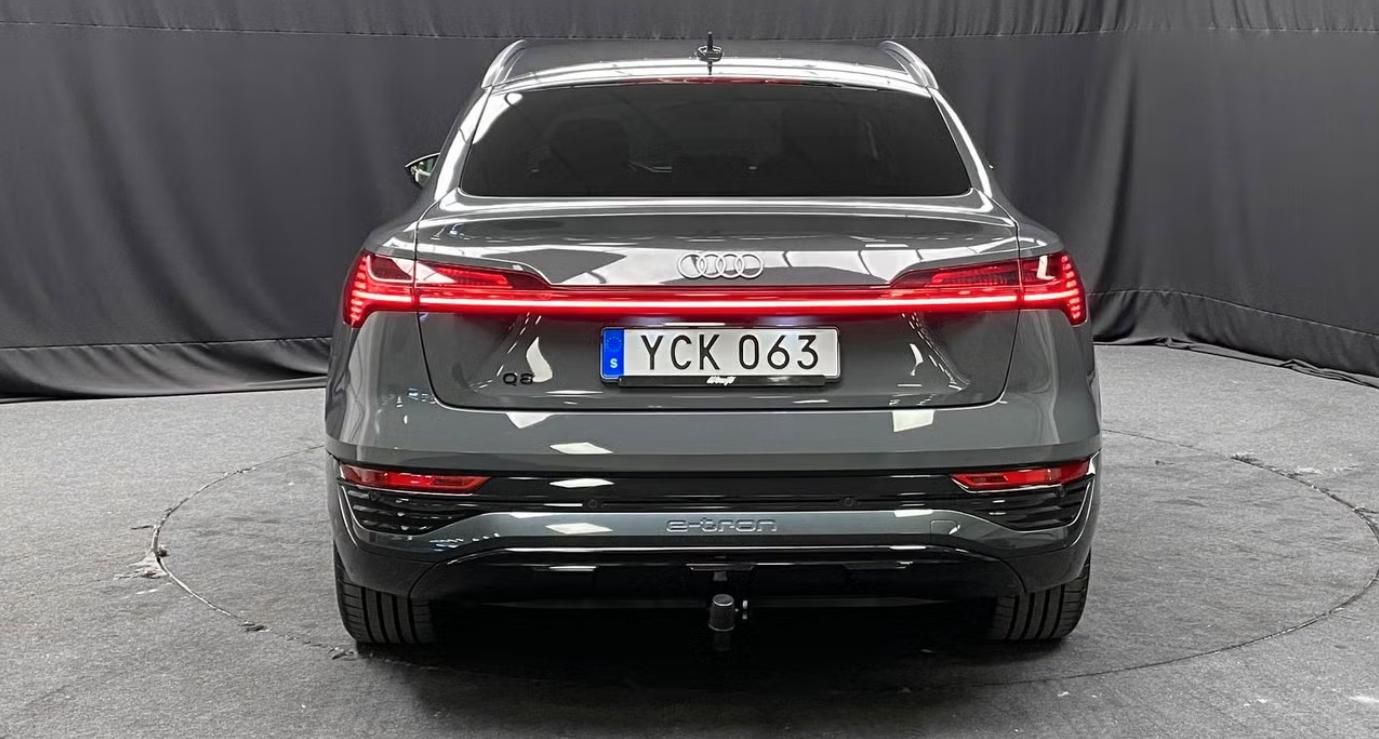 Audi Q8 e-tron, SB 50 Q Kam Tažné 4 zóny LED - fotka 5