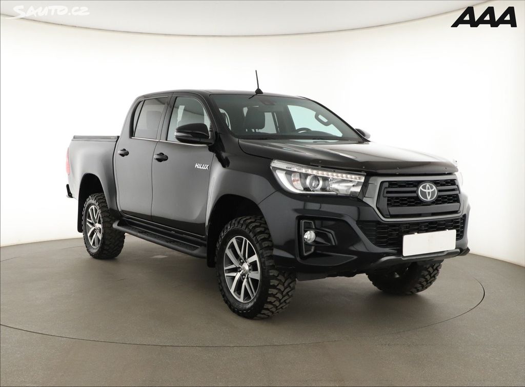 Toyota Hilux, 2.4 D-4D, NOVÁ CENA, 4X4