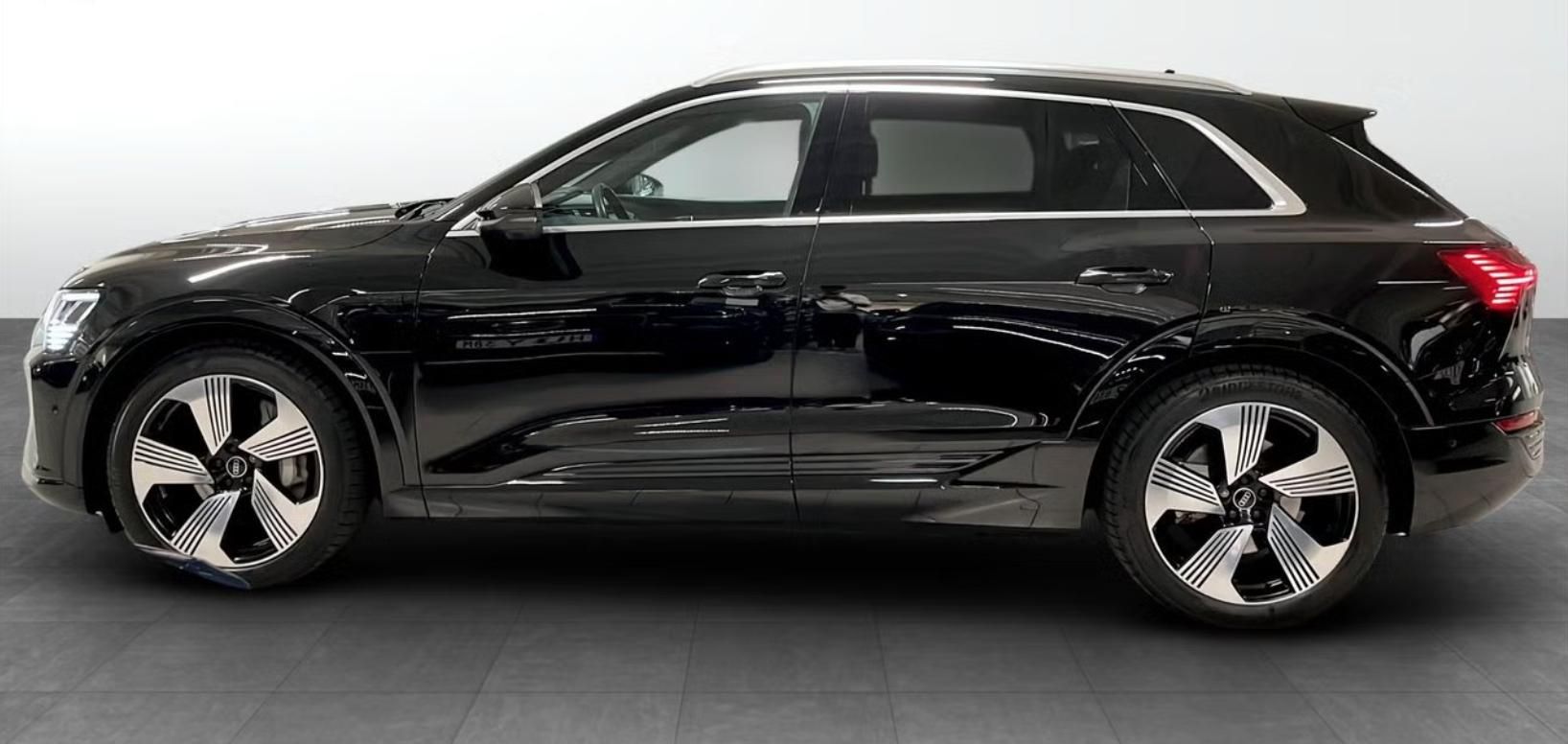 Audi Q8 e-tron, 50 Q Kam Pano Matrix 4 zóny - fotka 2