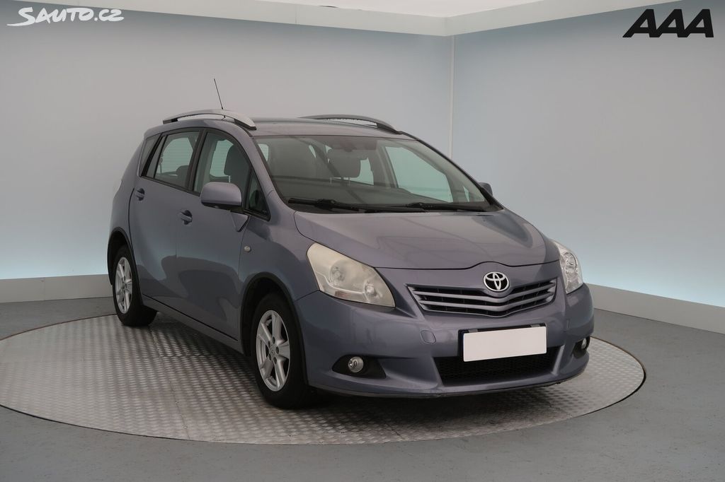 Toyota Verso, 2.0 D-4D, Automatická klima
