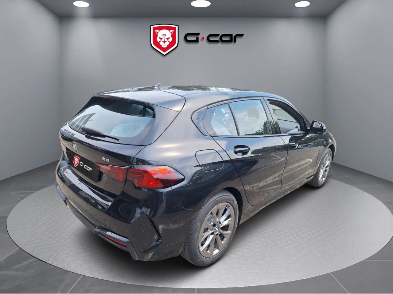 BMW Řada 1, 116 AT Driving Assistant Pro - fotka 2