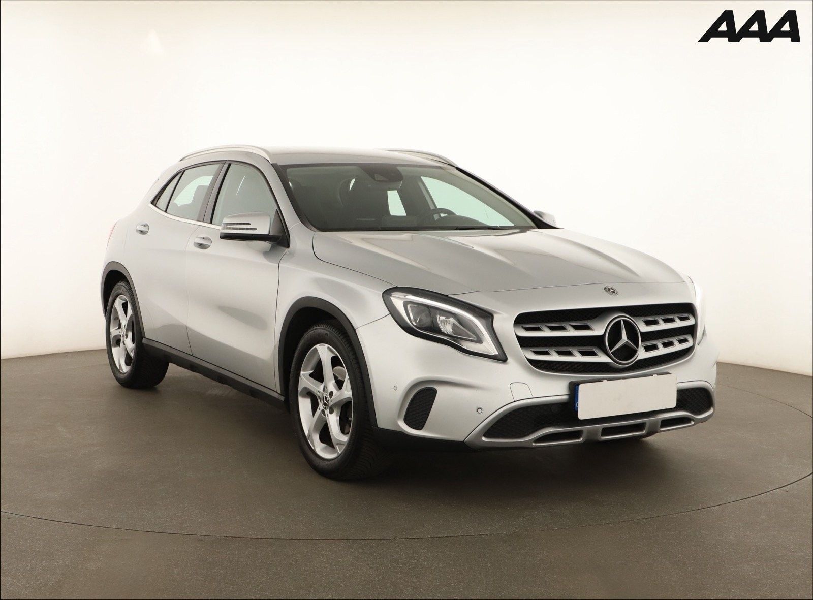 Mercedes-Benz GLA, 180, Kůže, Navi, Tempomat