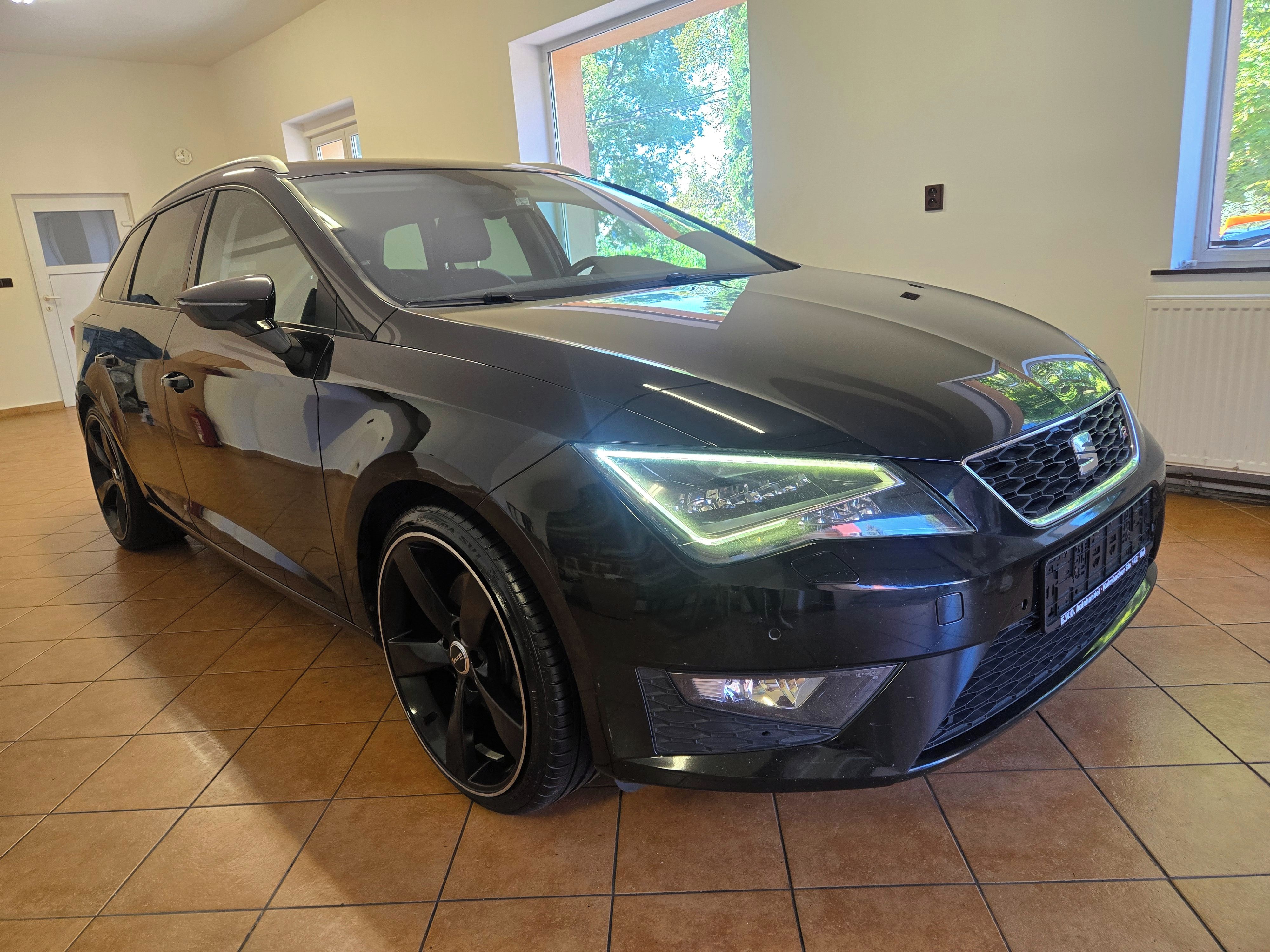 Seat Leon, 2,0TDi 135kW ST-FR - fotka 6