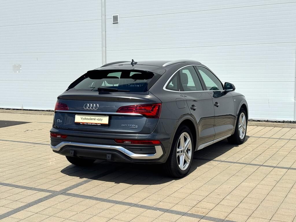 Audi Q5, S-line 2.0 TFSI 195 kW - fotka 5