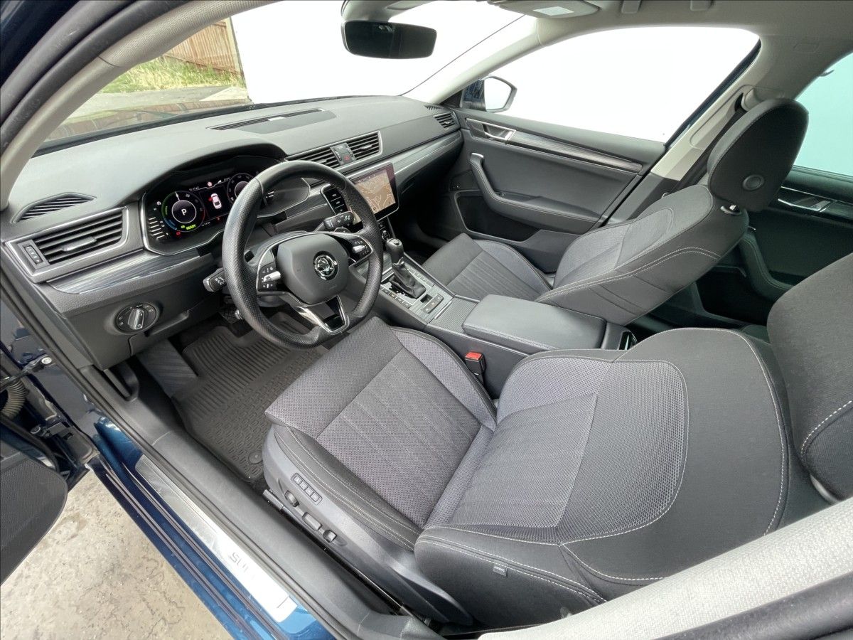 Škoda Superb, 1,4 TSI DSG Style ACC+NAVI  iV - fotka 5