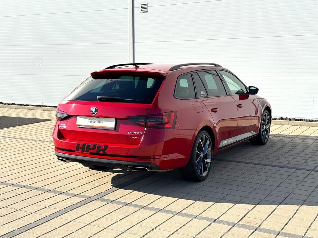 Škoda Superb, SportLine 2.0 TSI 206 kW - fotka 5