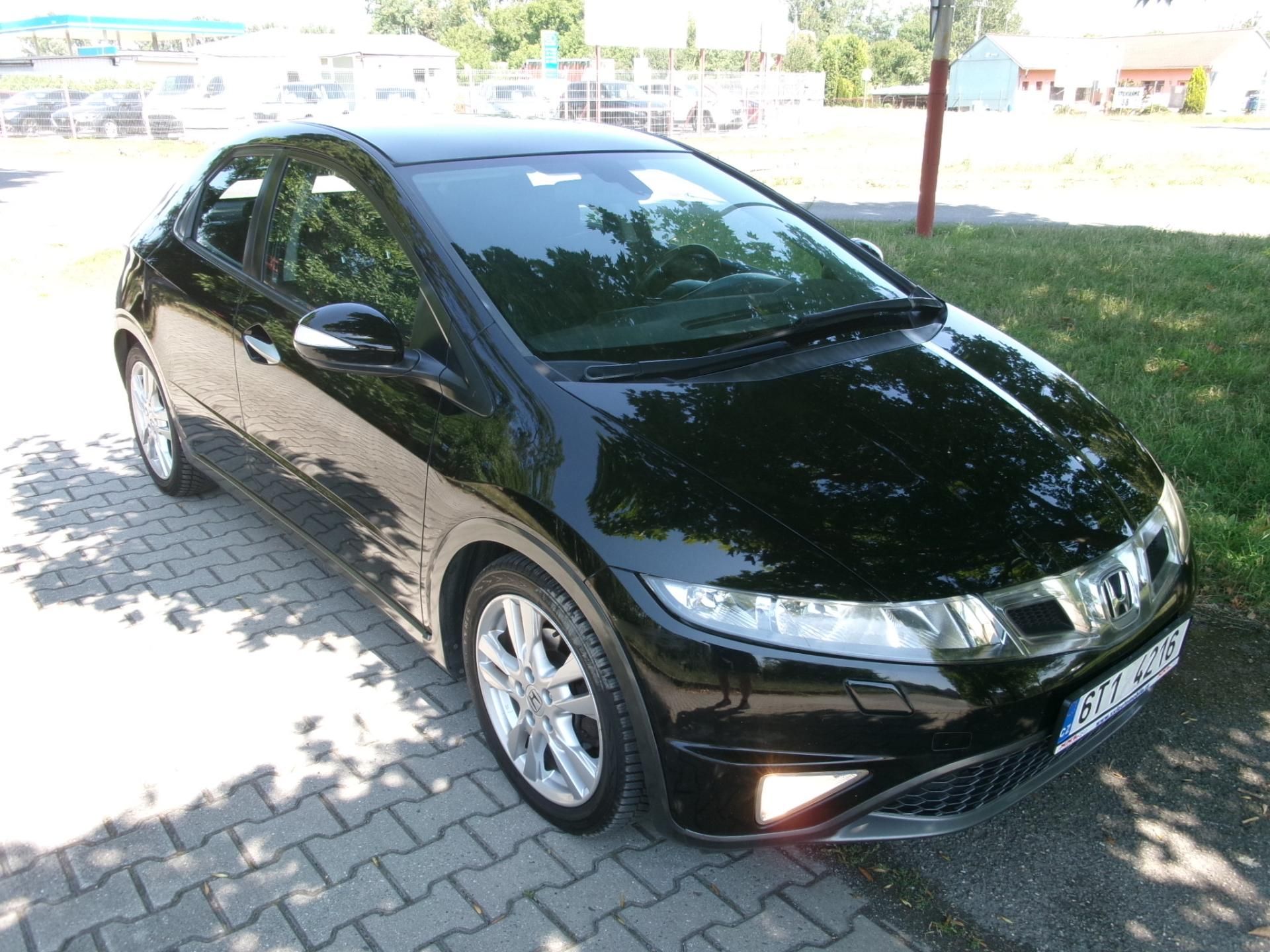 Honda Civic, 1,8 VTEC PANORAMA ČR - fotka 3