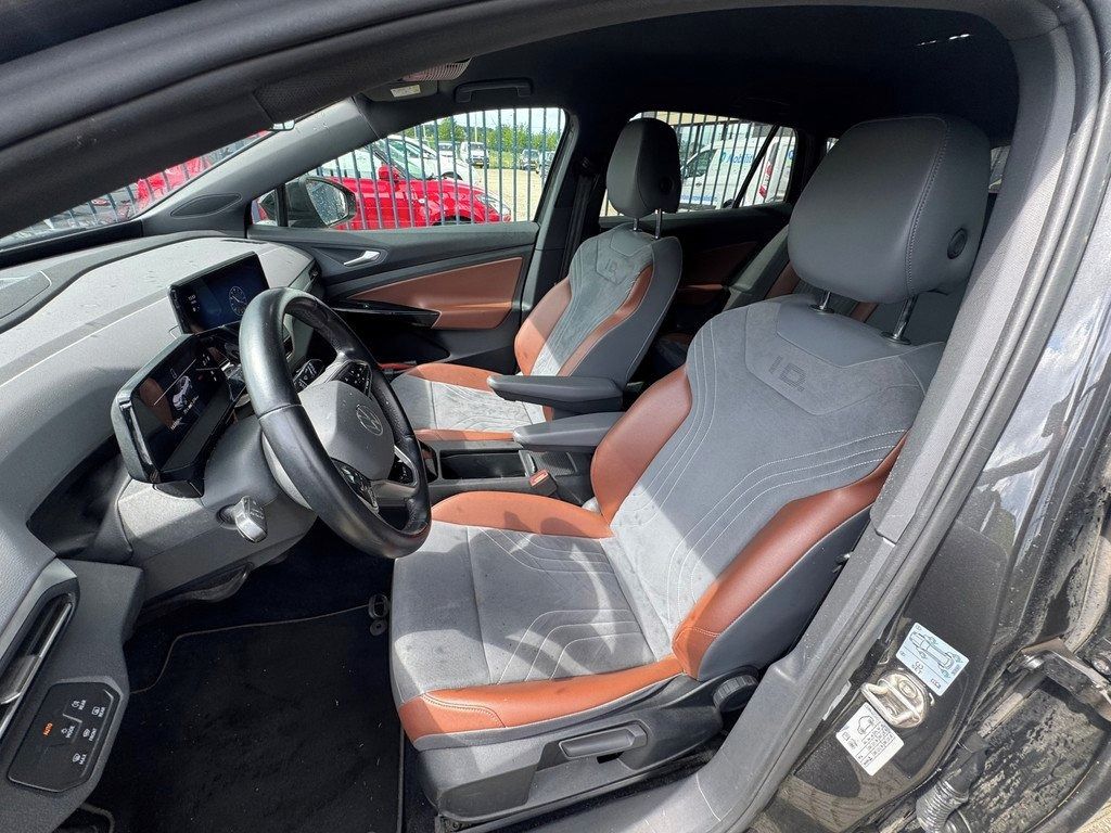 Volkswagen ID.4, 150kw, SOH 90%, 2021, Tažné z. - fotka 5