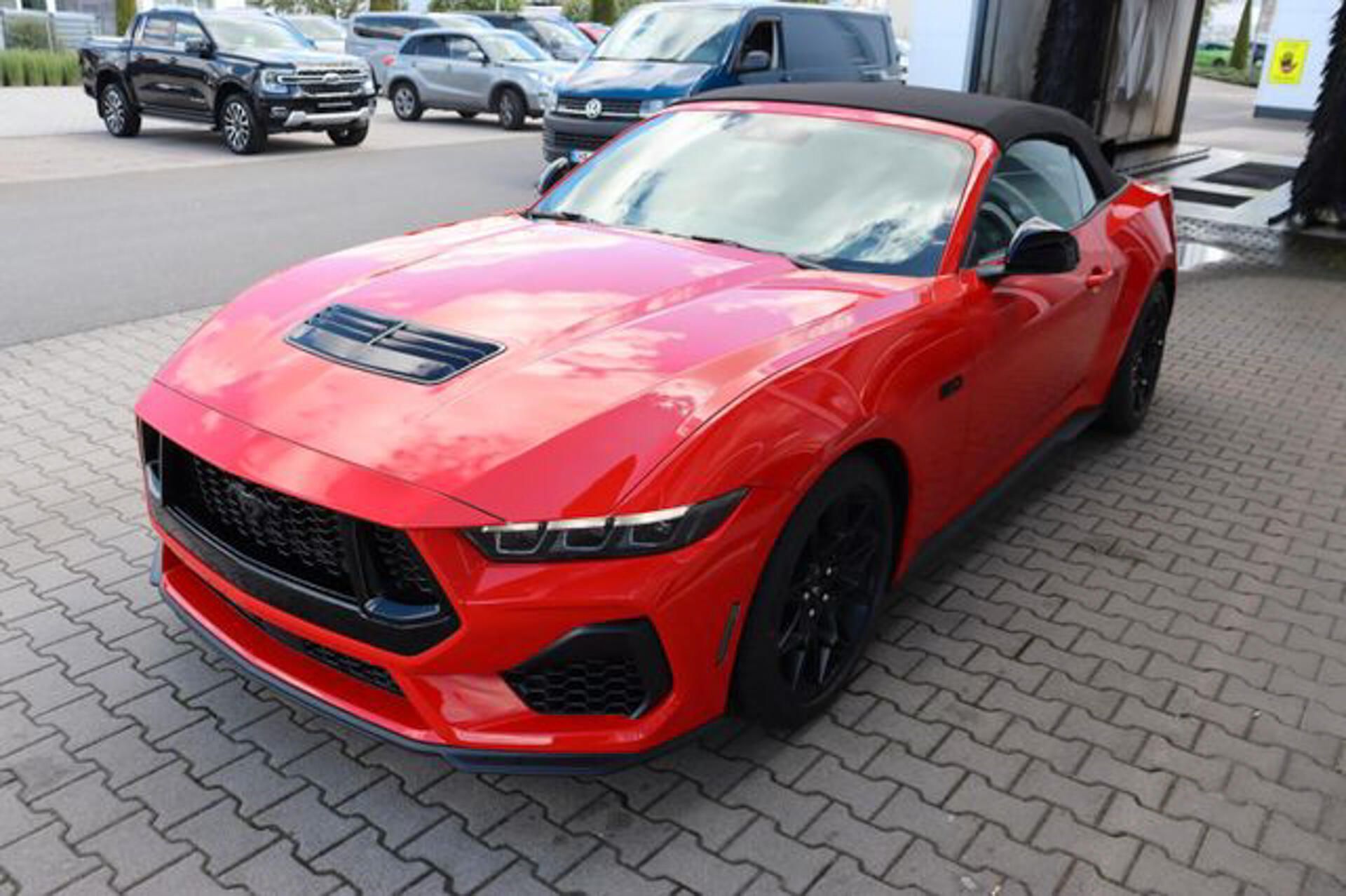 Ford Mustang, 5.0 Convertible MagneRide Nite - fotka 5