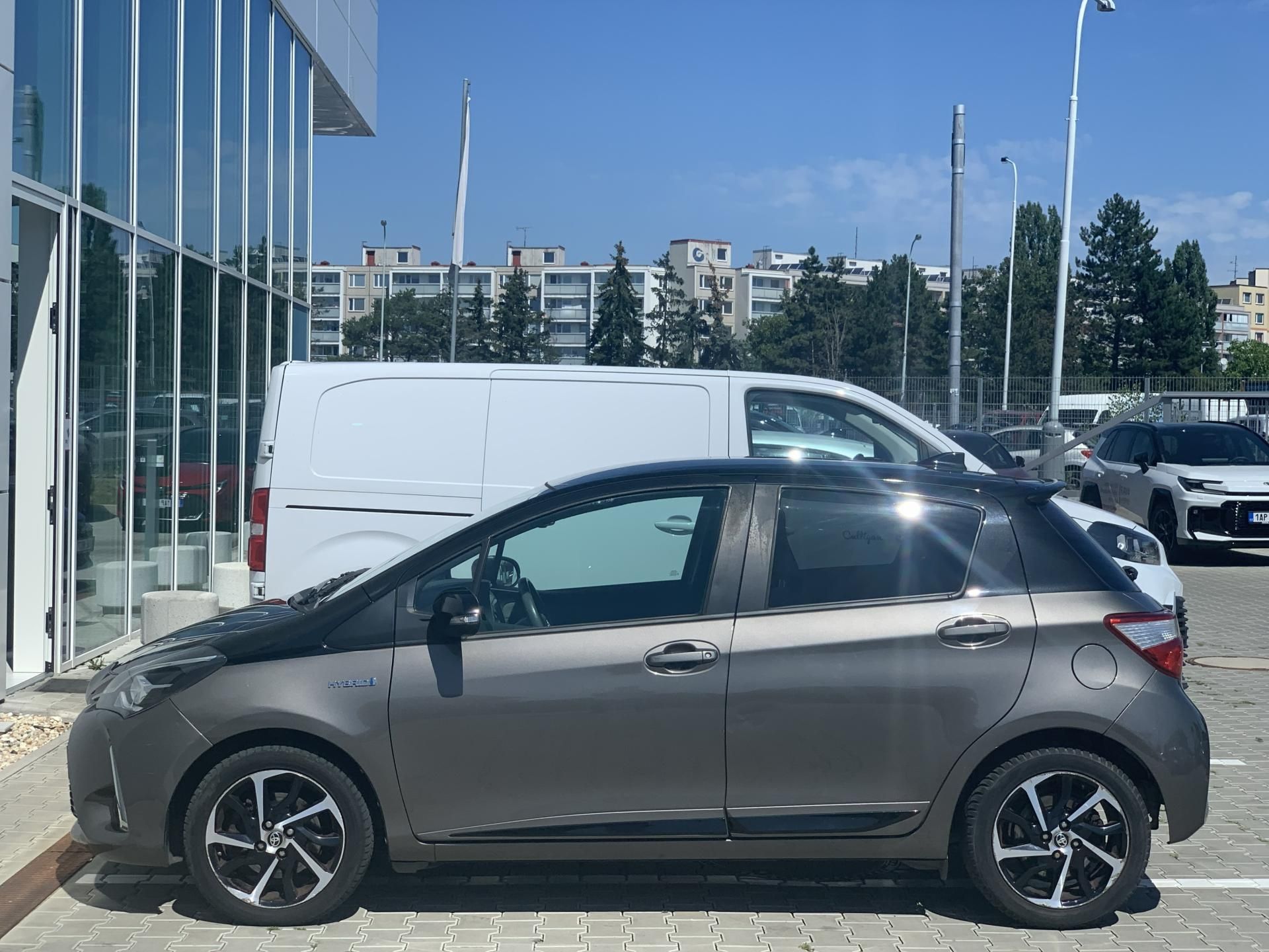 Toyota Yaris, YARIS SELECTION 1,5 HYBRID AT - fotka 4