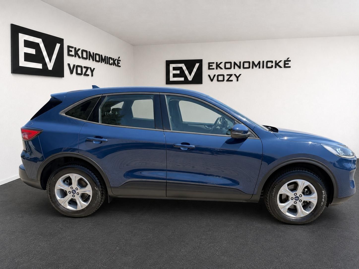 Ford Kuga, 2.5 plev ,50km dojezd - fotka 4