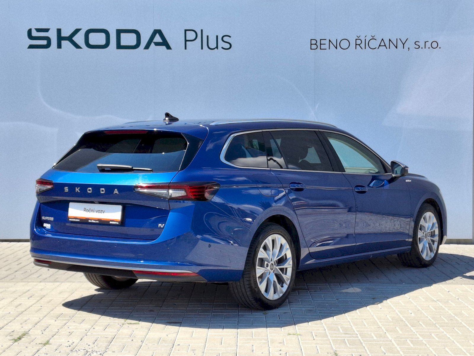 Škoda Superb, Combi iV L&K DSG 1,5TSi 150kW - fotka 2